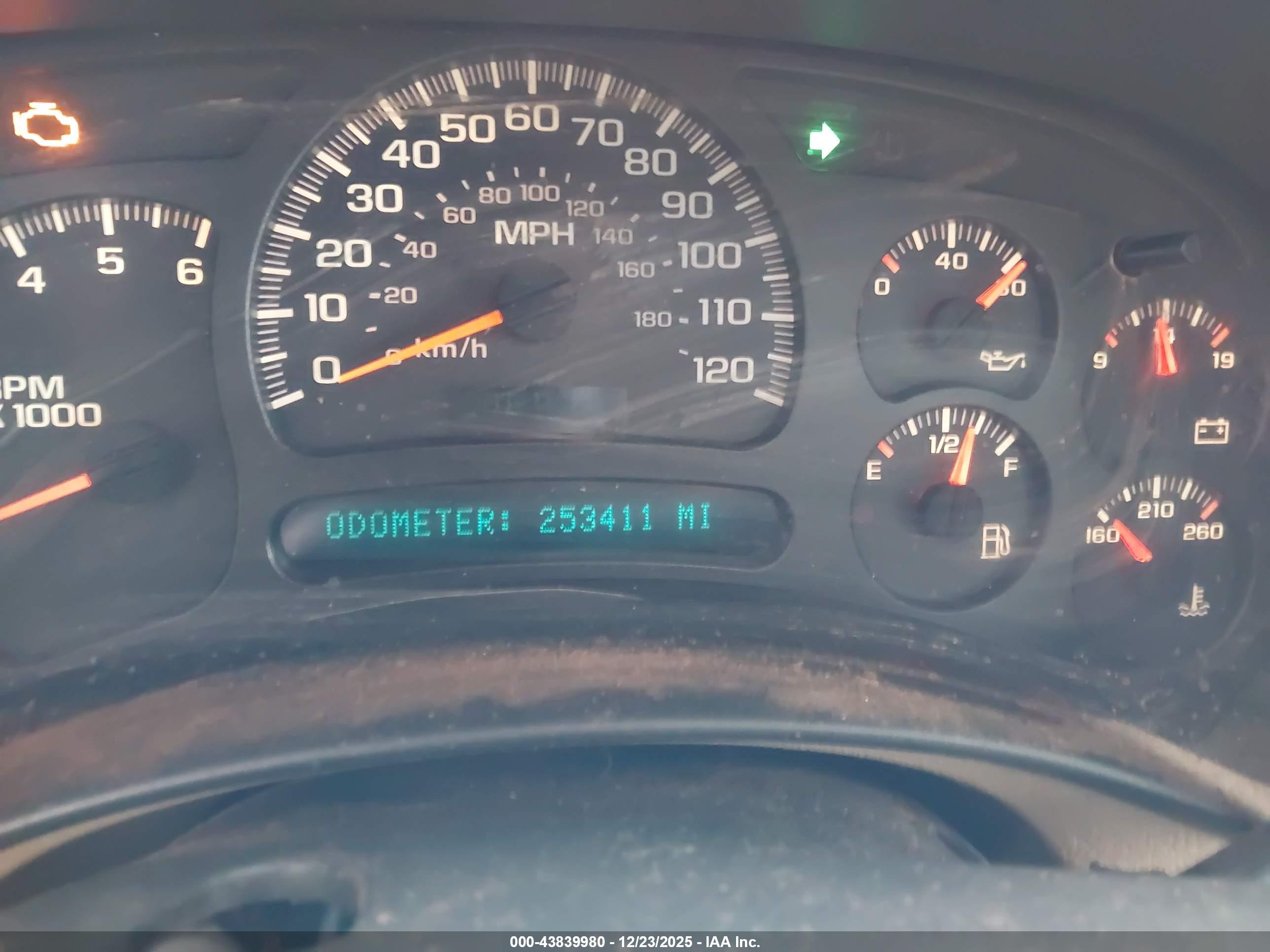 CHEVROLET TAHOE image 7