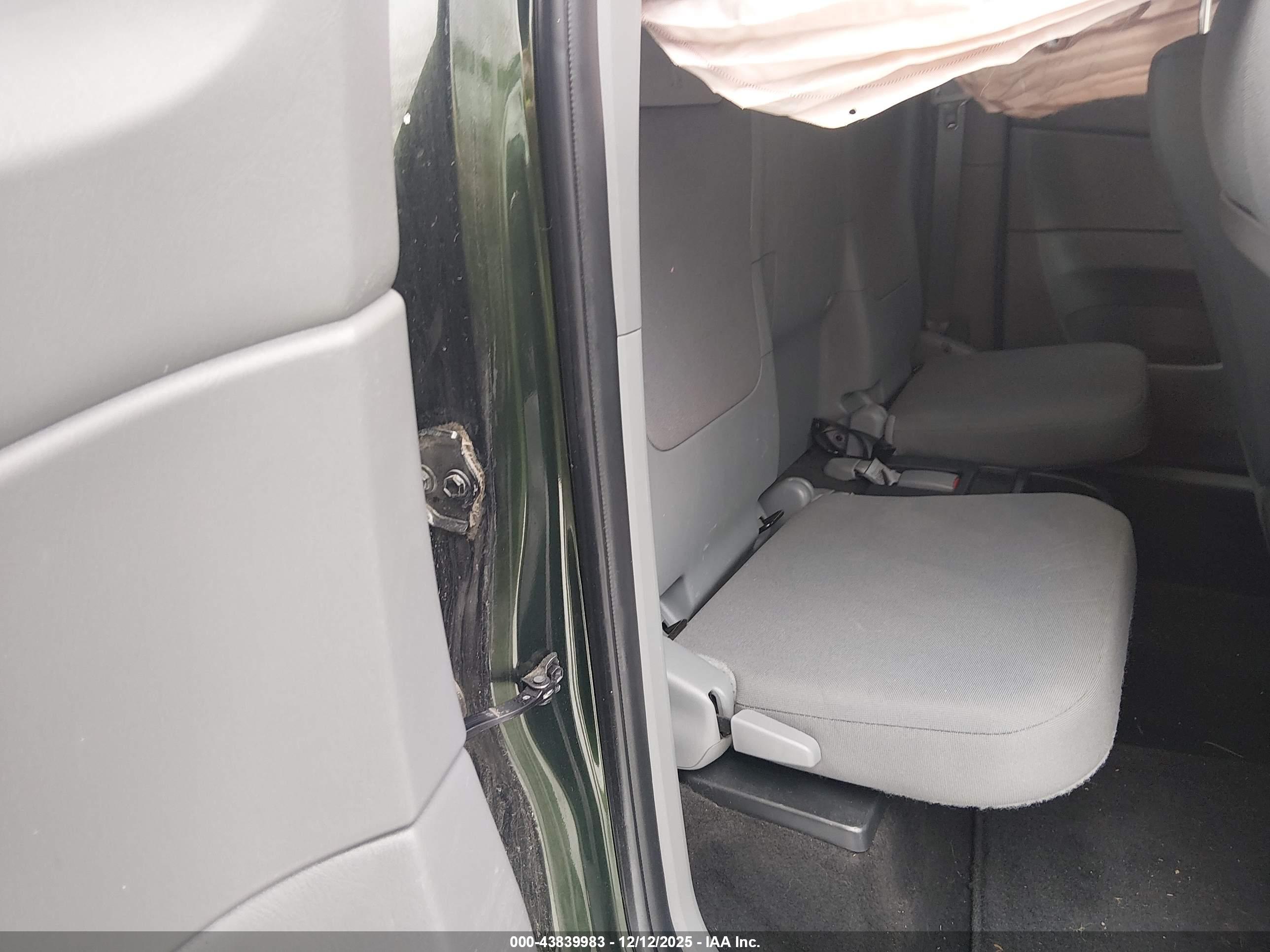 TOYOTA TACOMA image 8