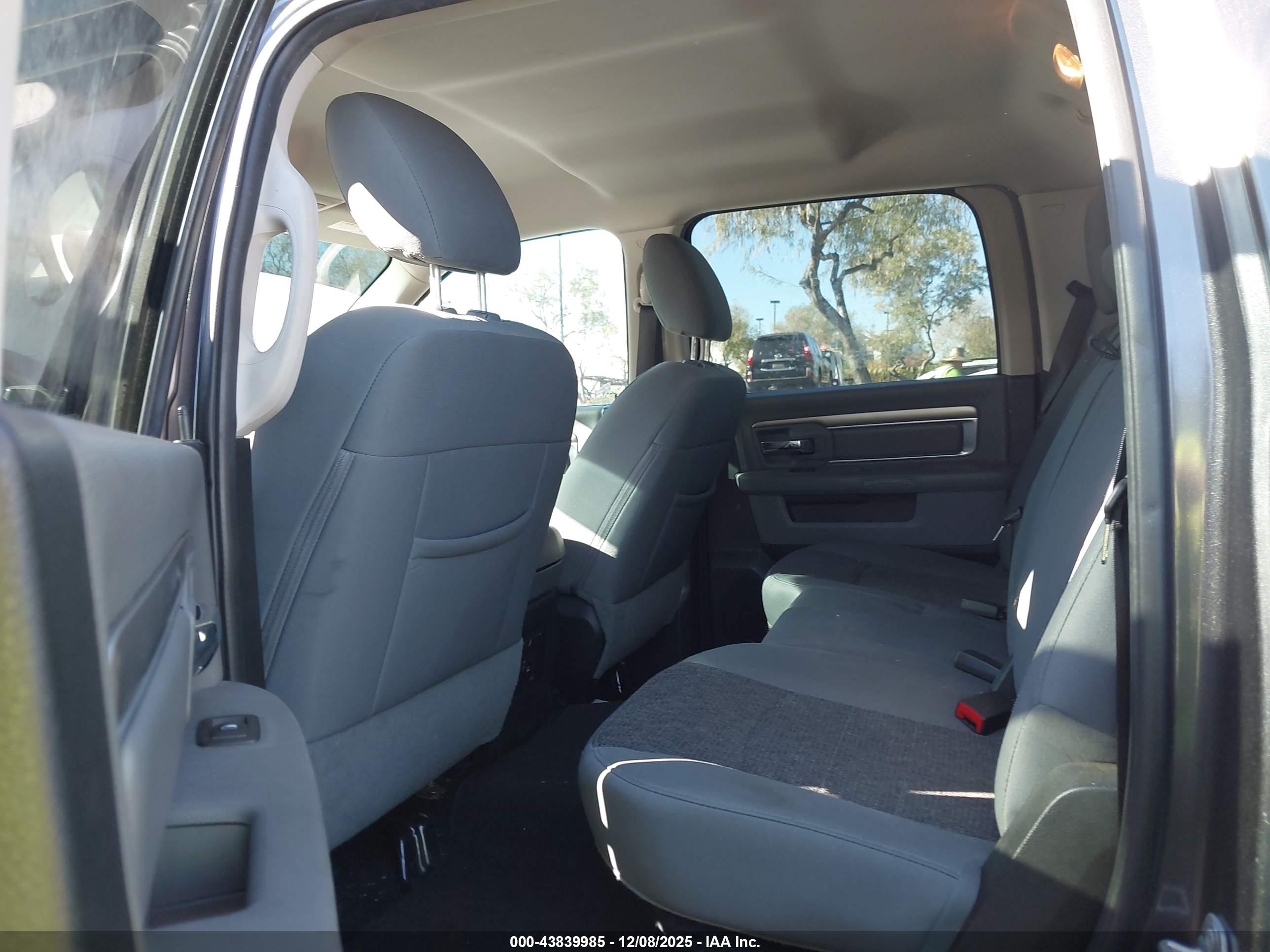 RAM 1500 image 8