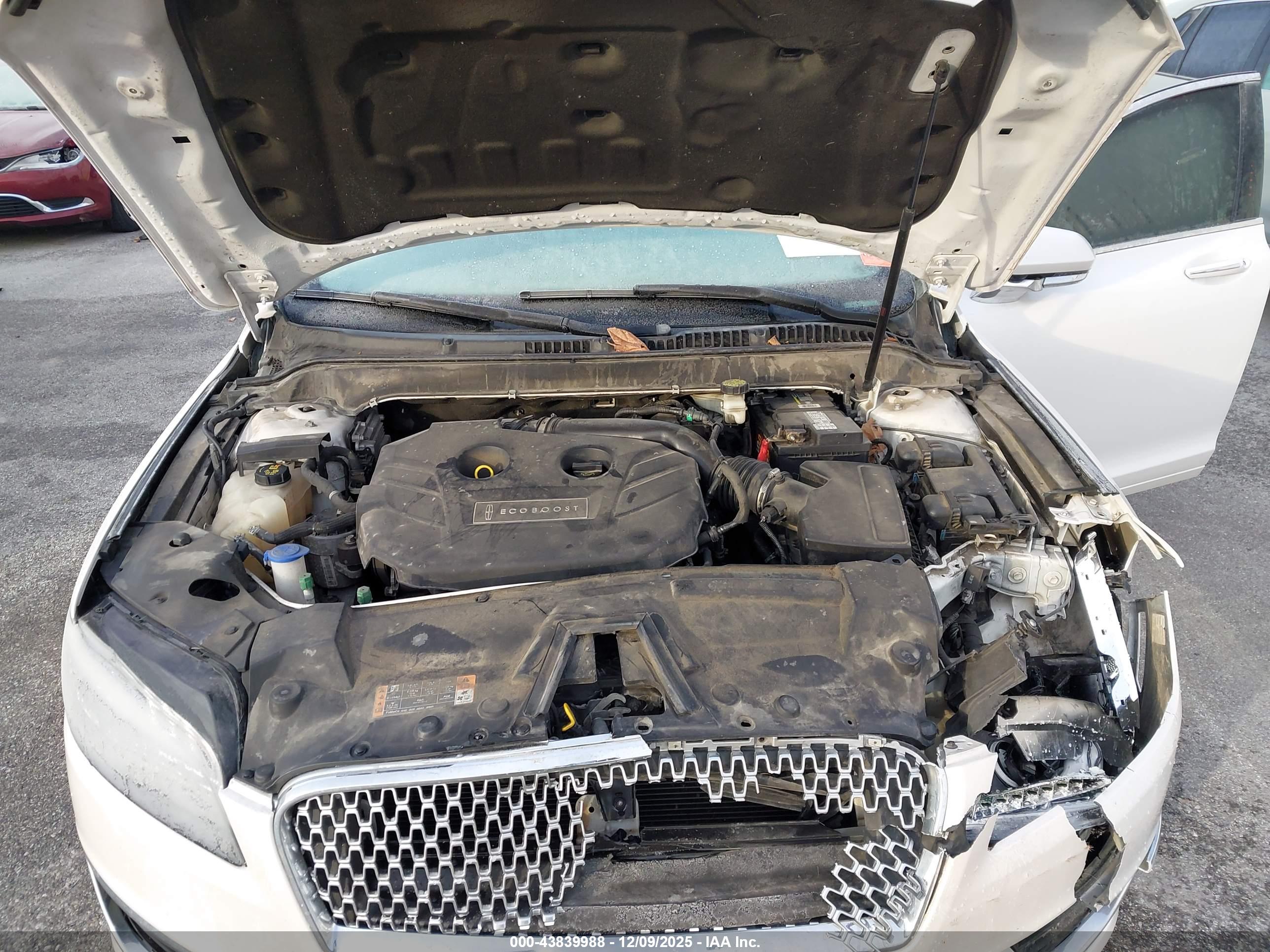 LINCOLN MKZ image 10