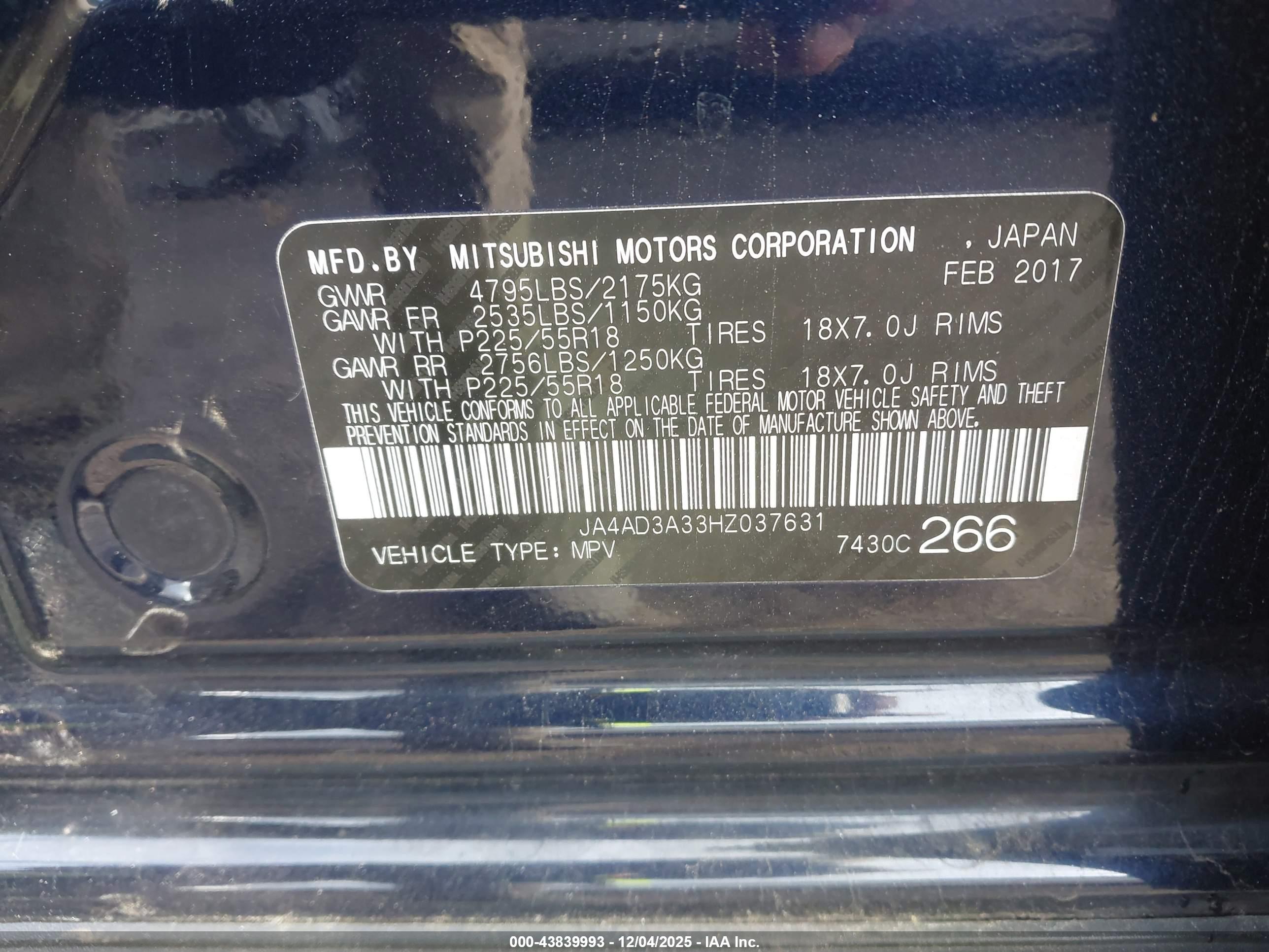 MITSUBISHI OUTLANDER image 9