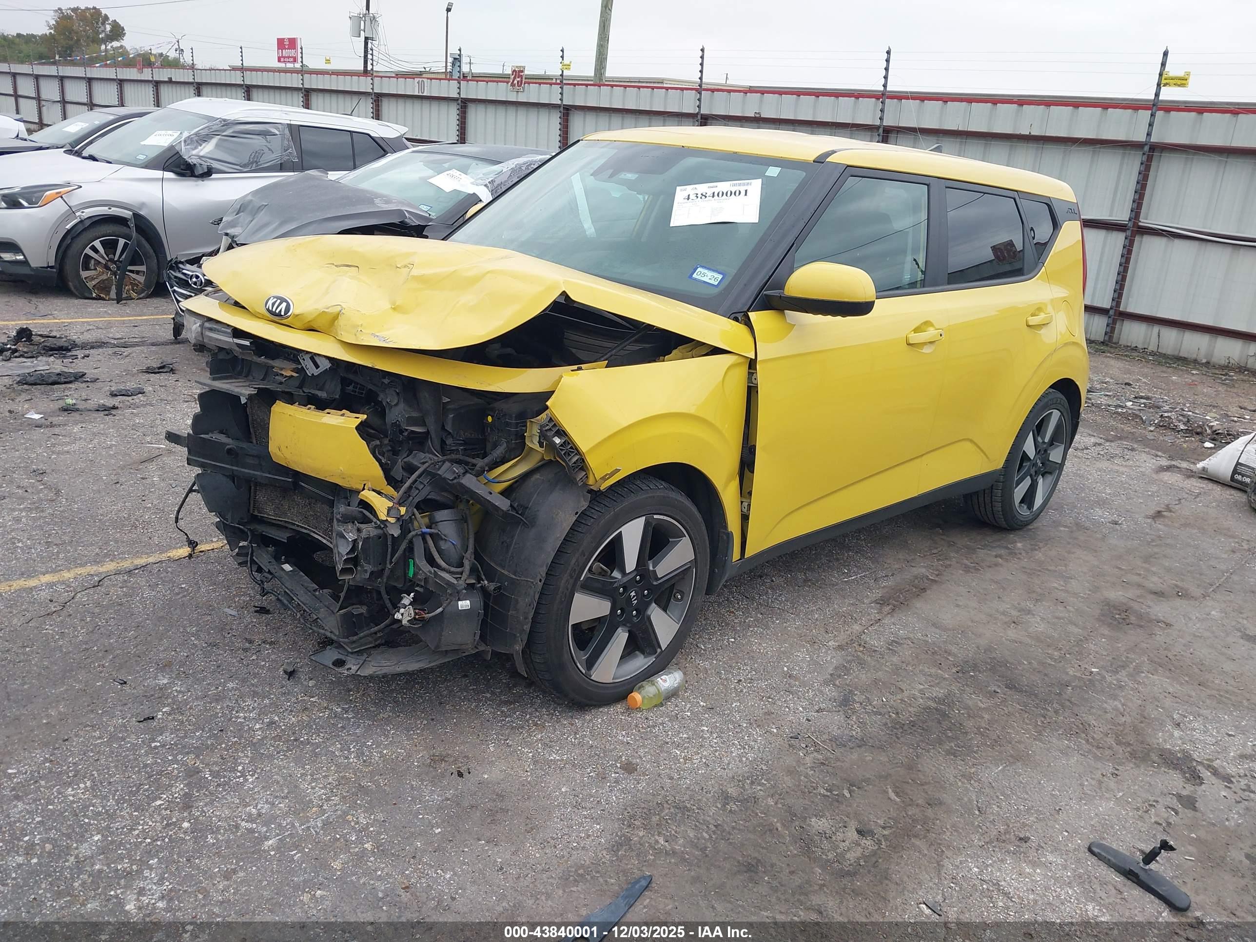 KIA SOUL image 2