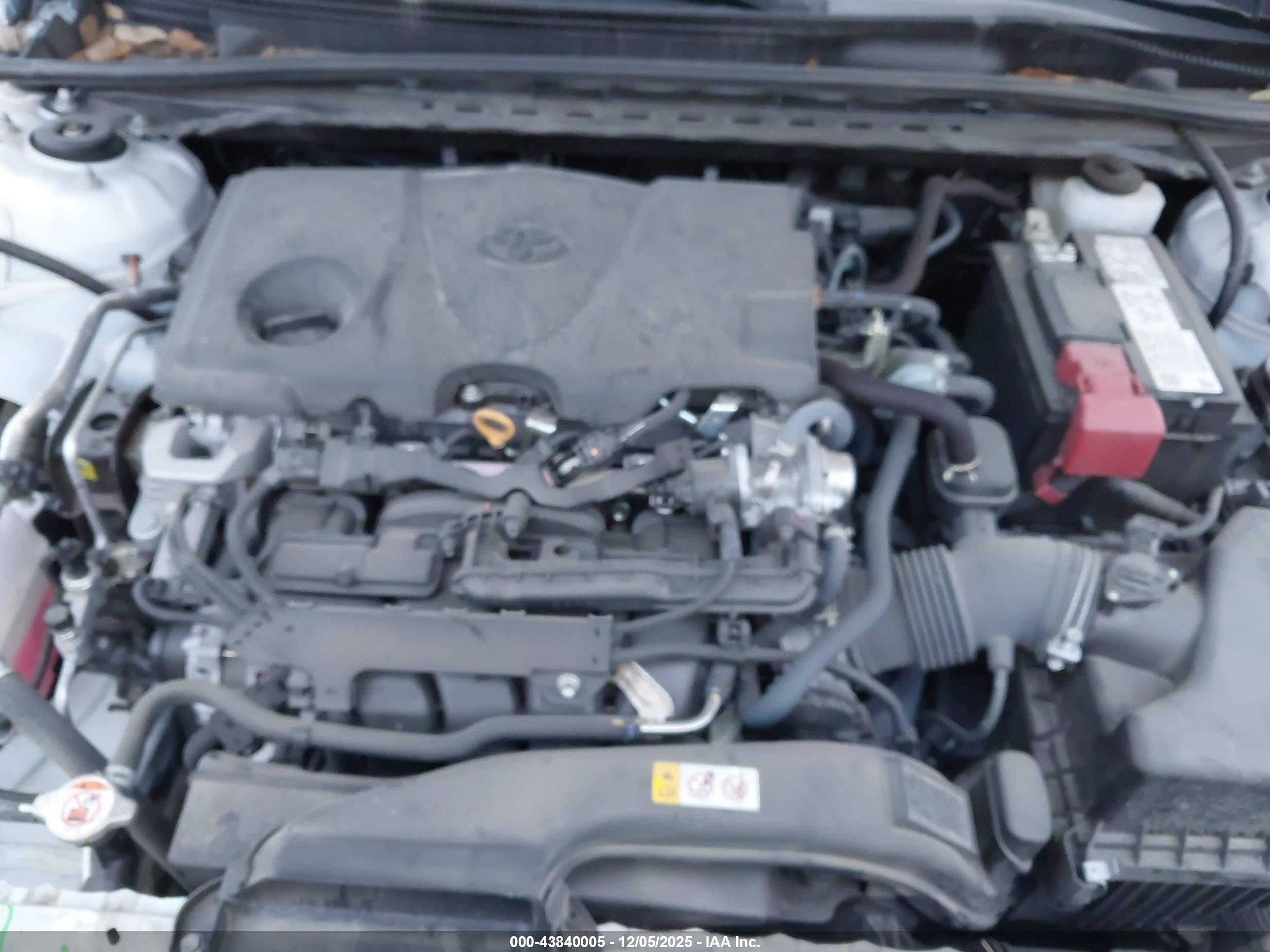 TOYOTA CAMRY image 10