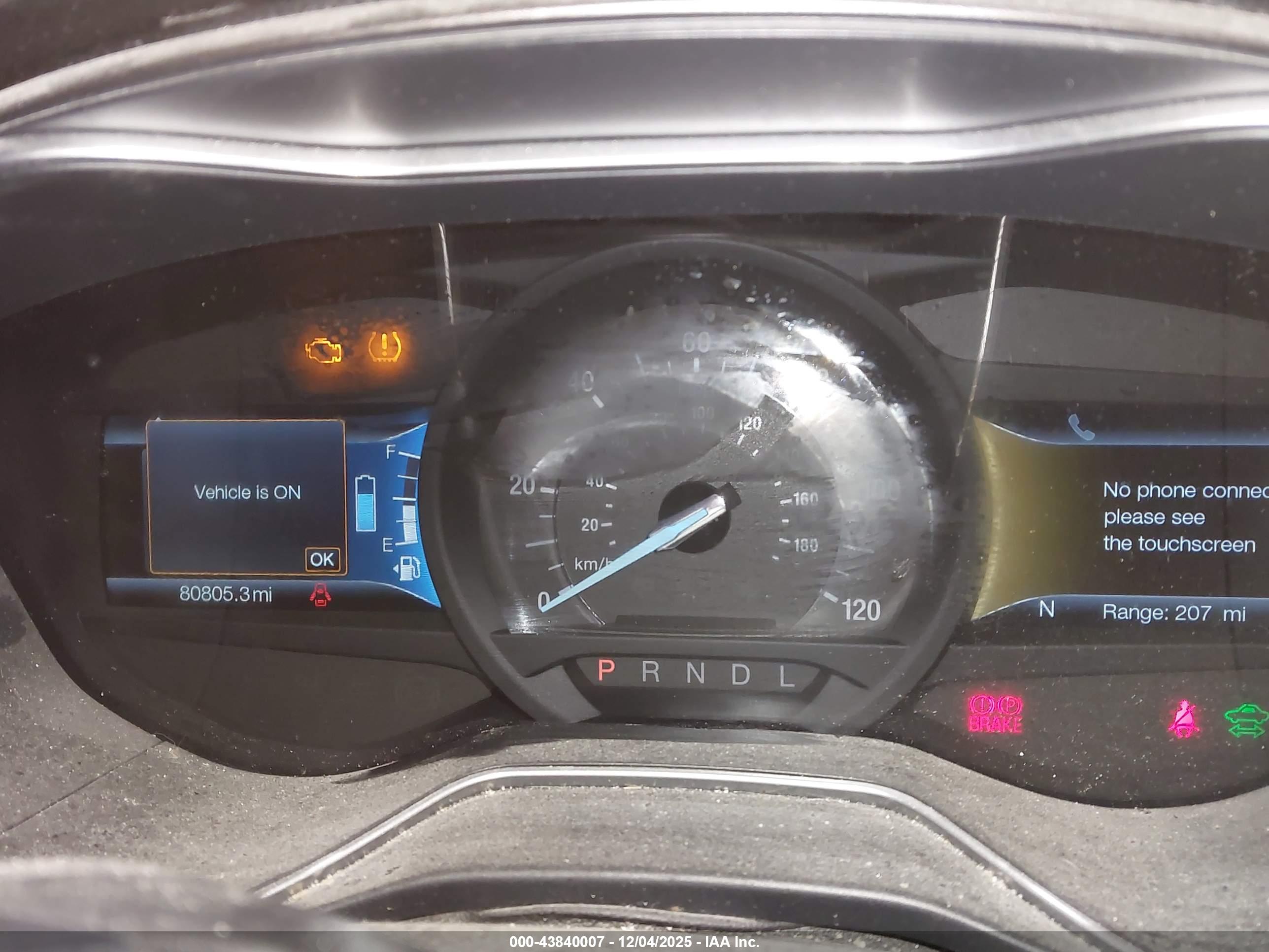 FORD FUSION image 7