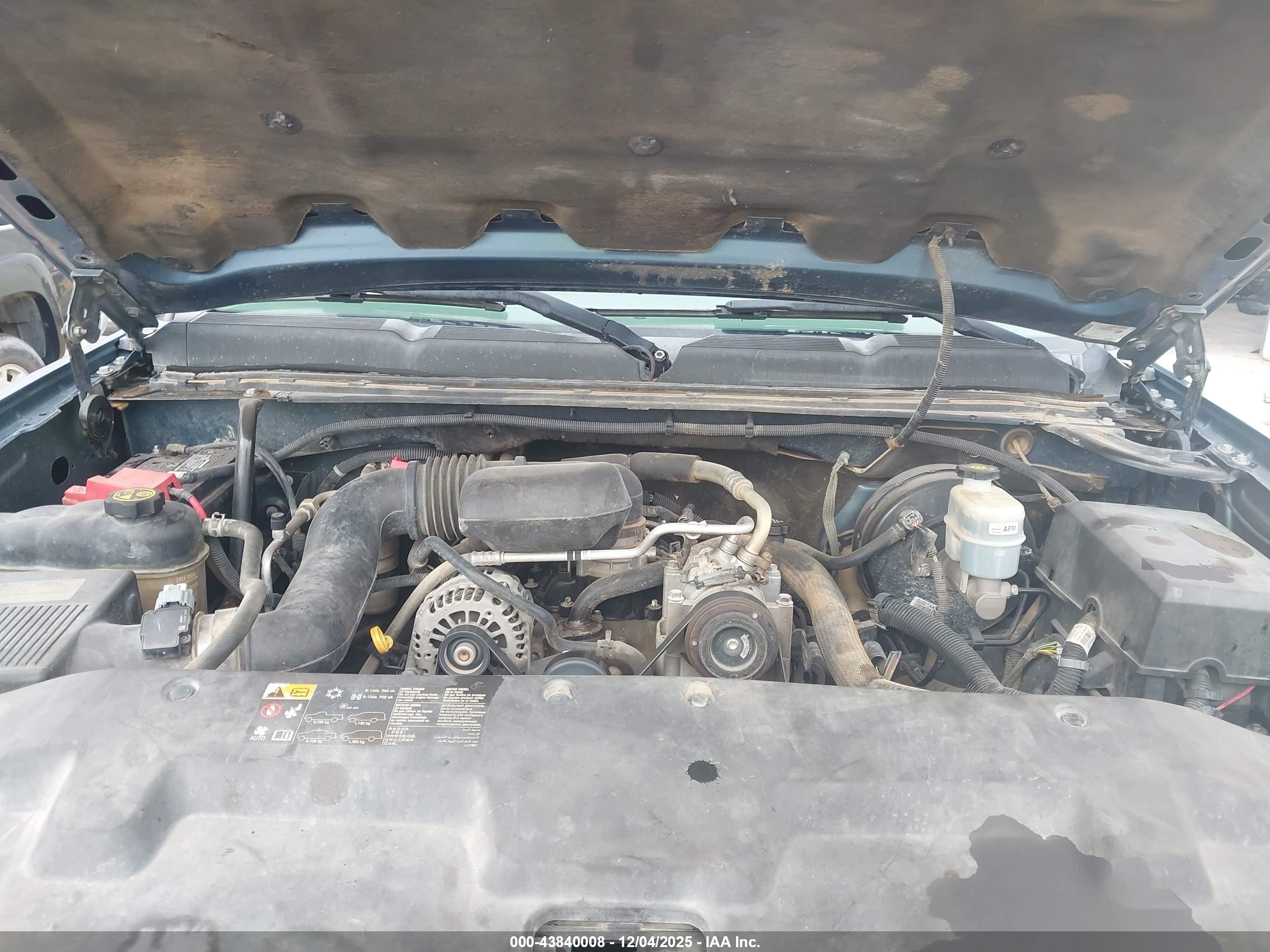 CHEVROLET SILVERADO image 10