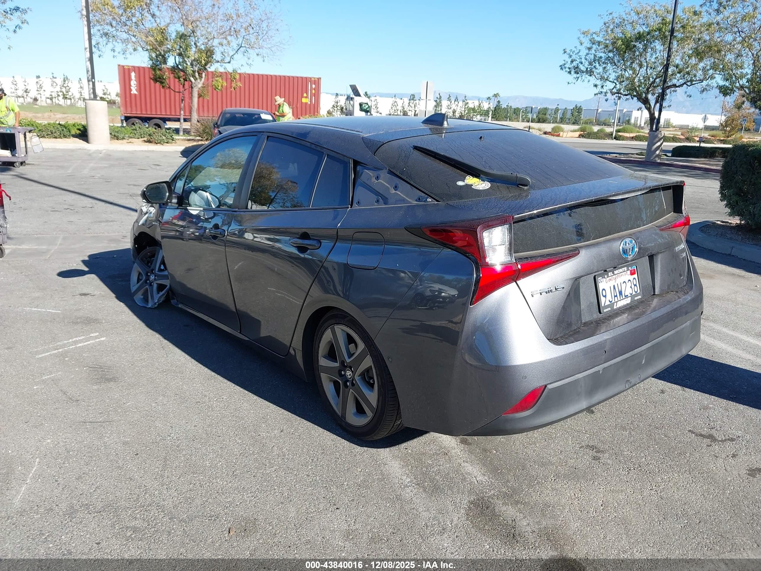 TOYOTA PRIUS image 3