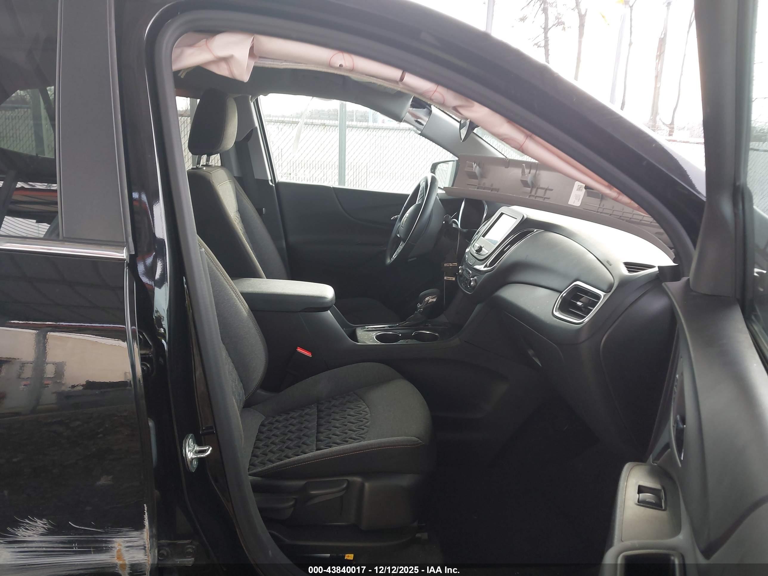 CHEVROLET EQUINOX image 5