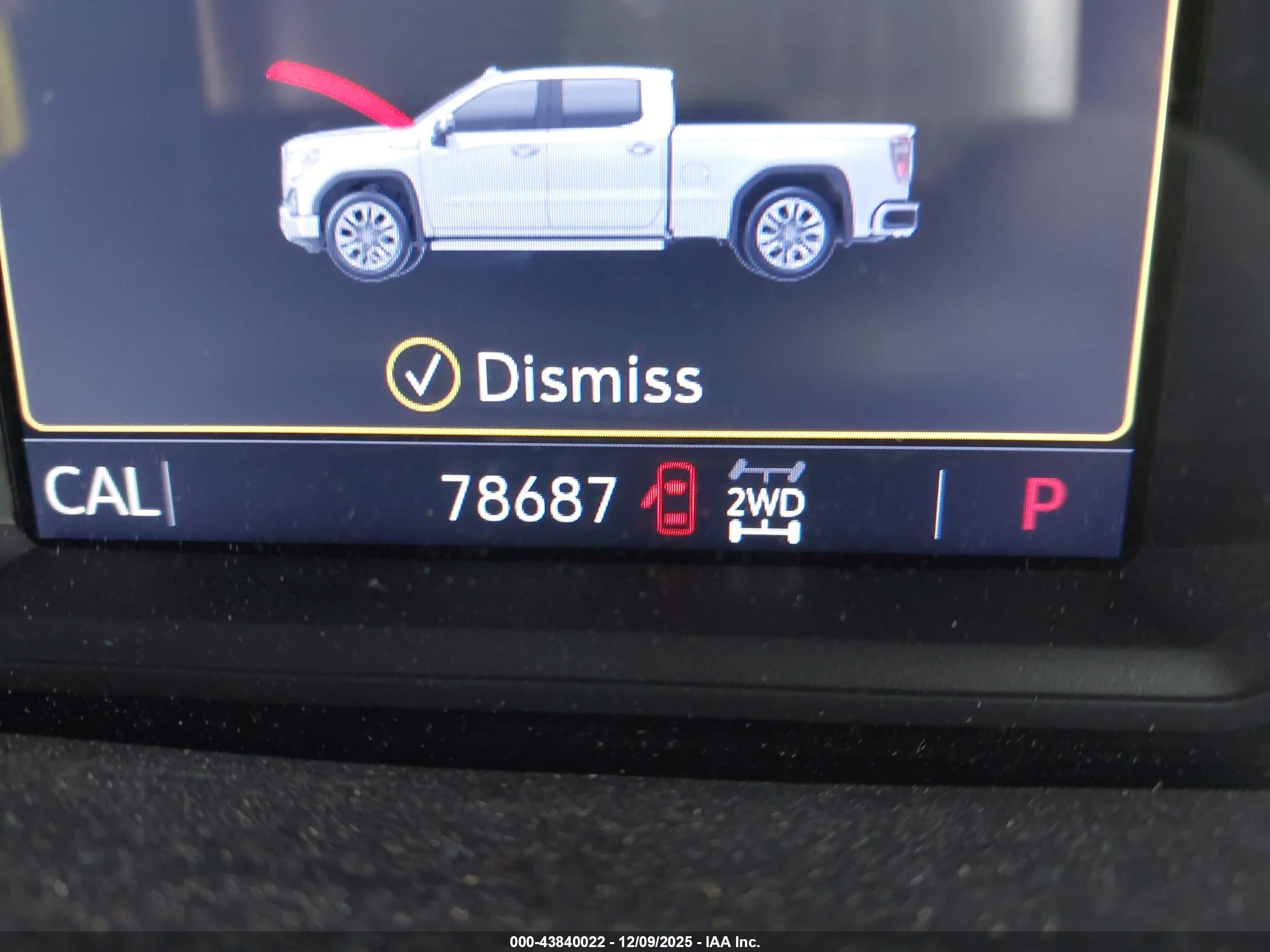 GMC SIERRA image 6