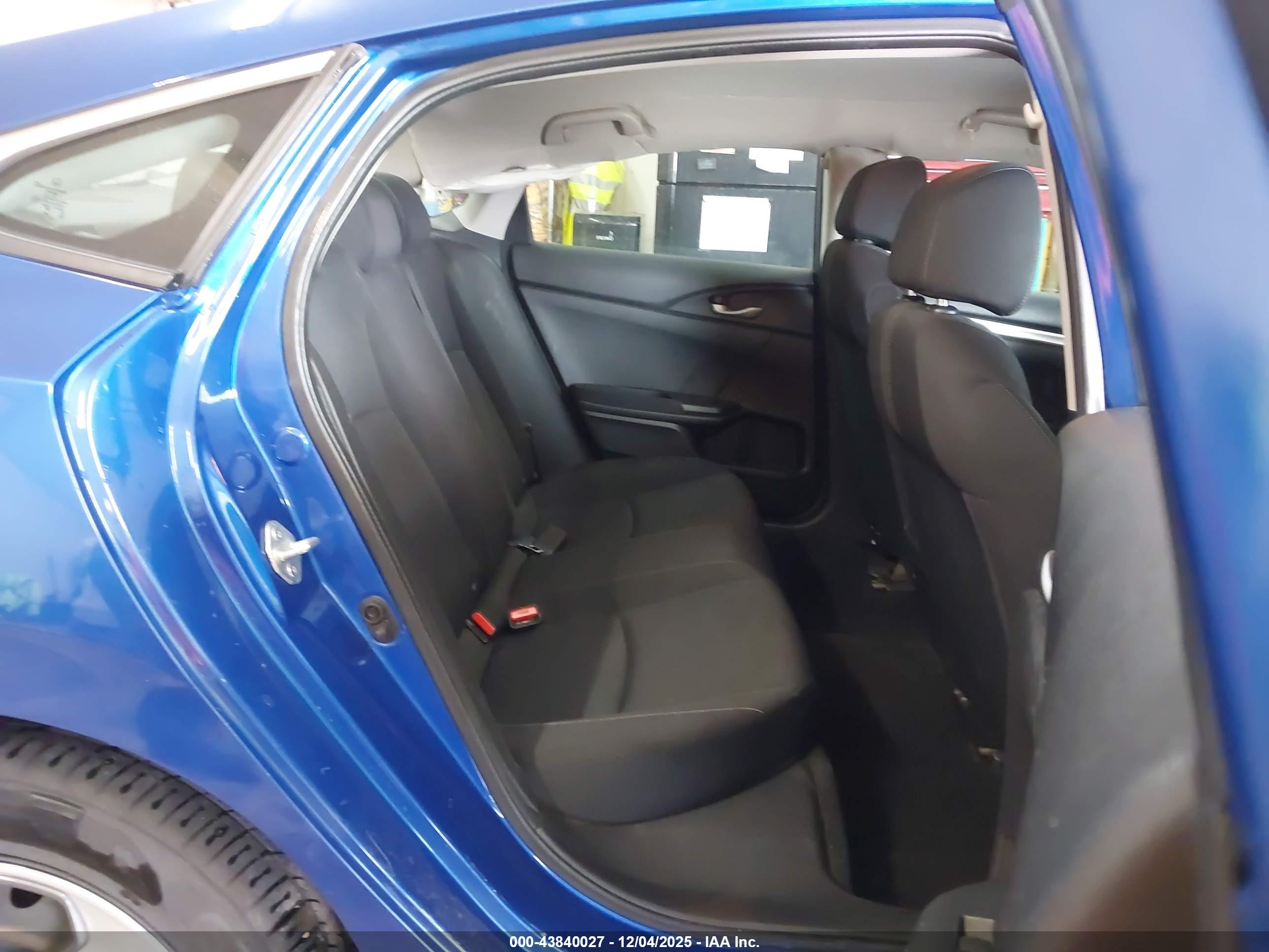 HONDA CIVIC image 8