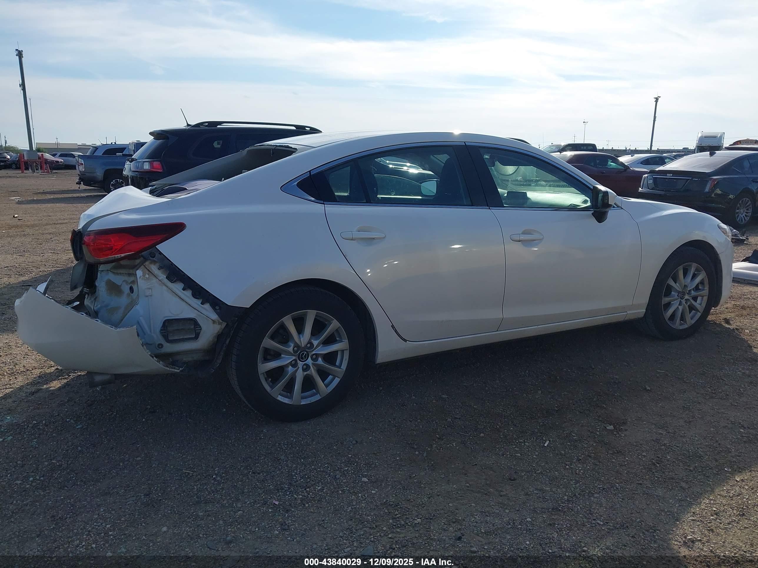 MAZDA MAZDA6 image 4