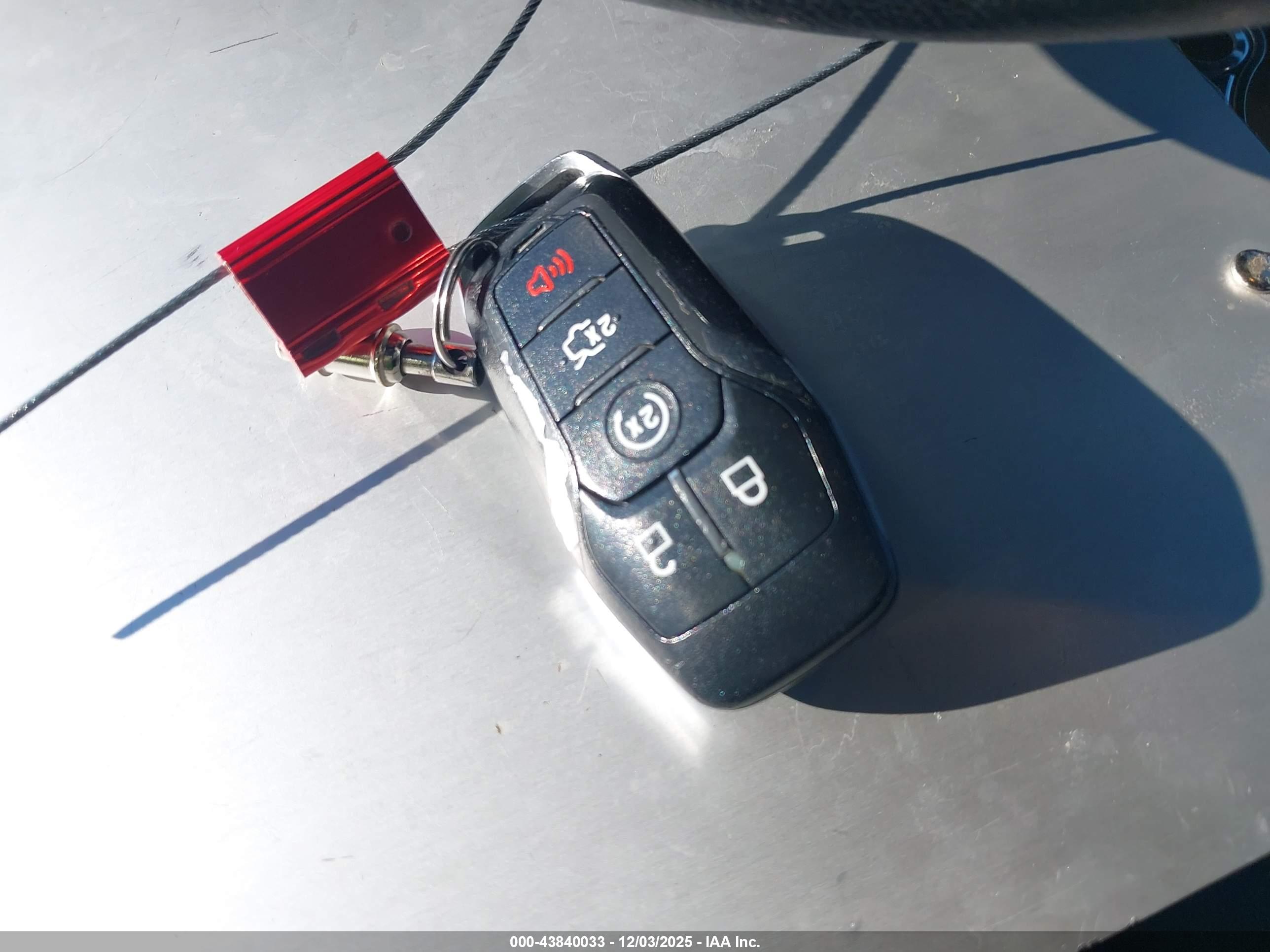 FORD EXPLORER image 11