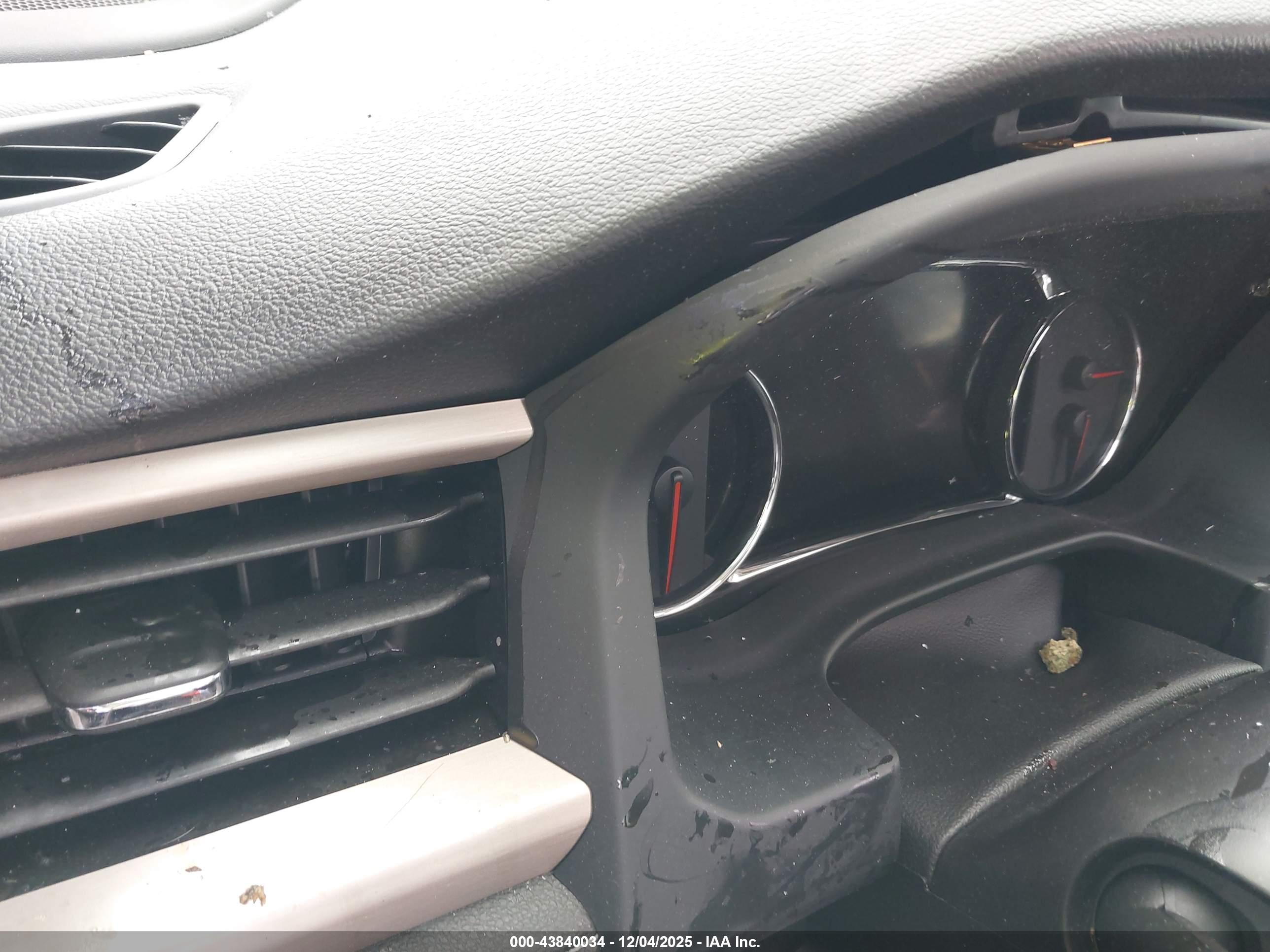 GMC ACADIA image 7