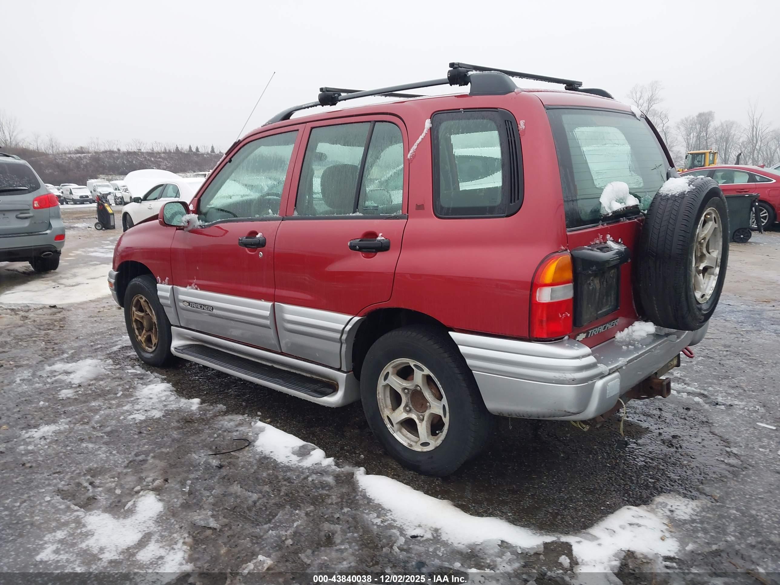 CHEVROLET TRACKER image 3