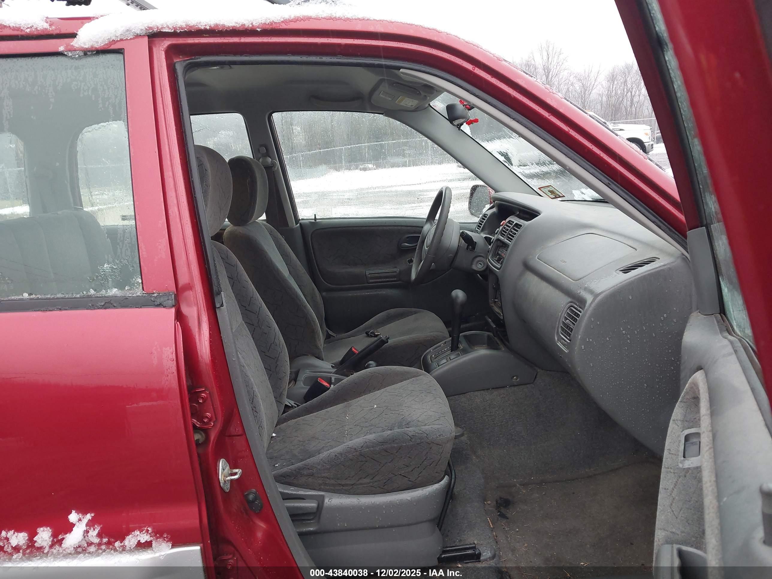 CHEVROLET TRACKER image 5