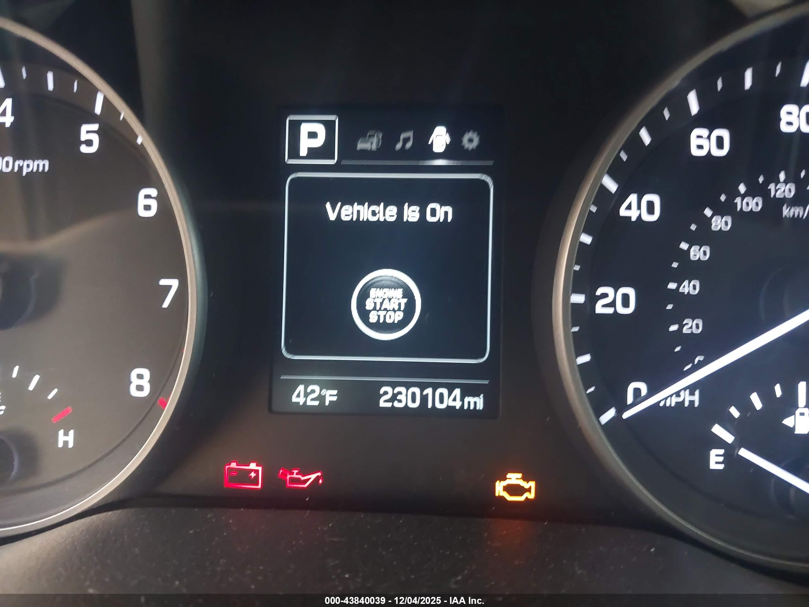HYUNDAI ELANTRA image 7