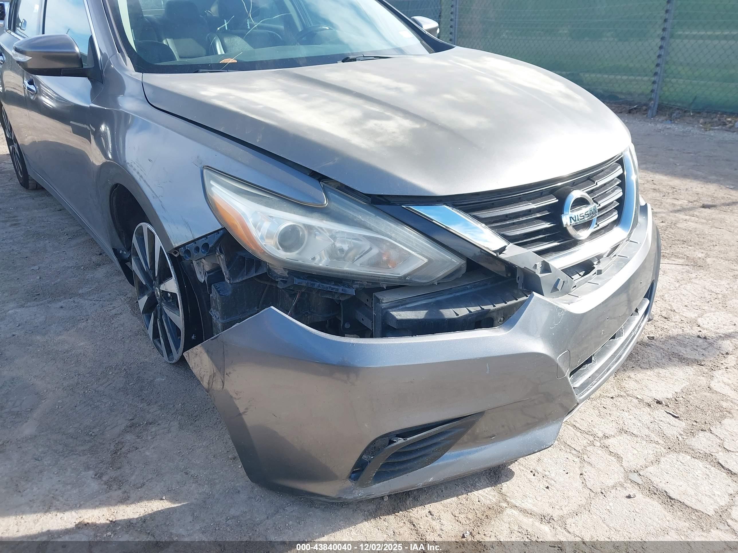 NISSAN ALTIMA image 6