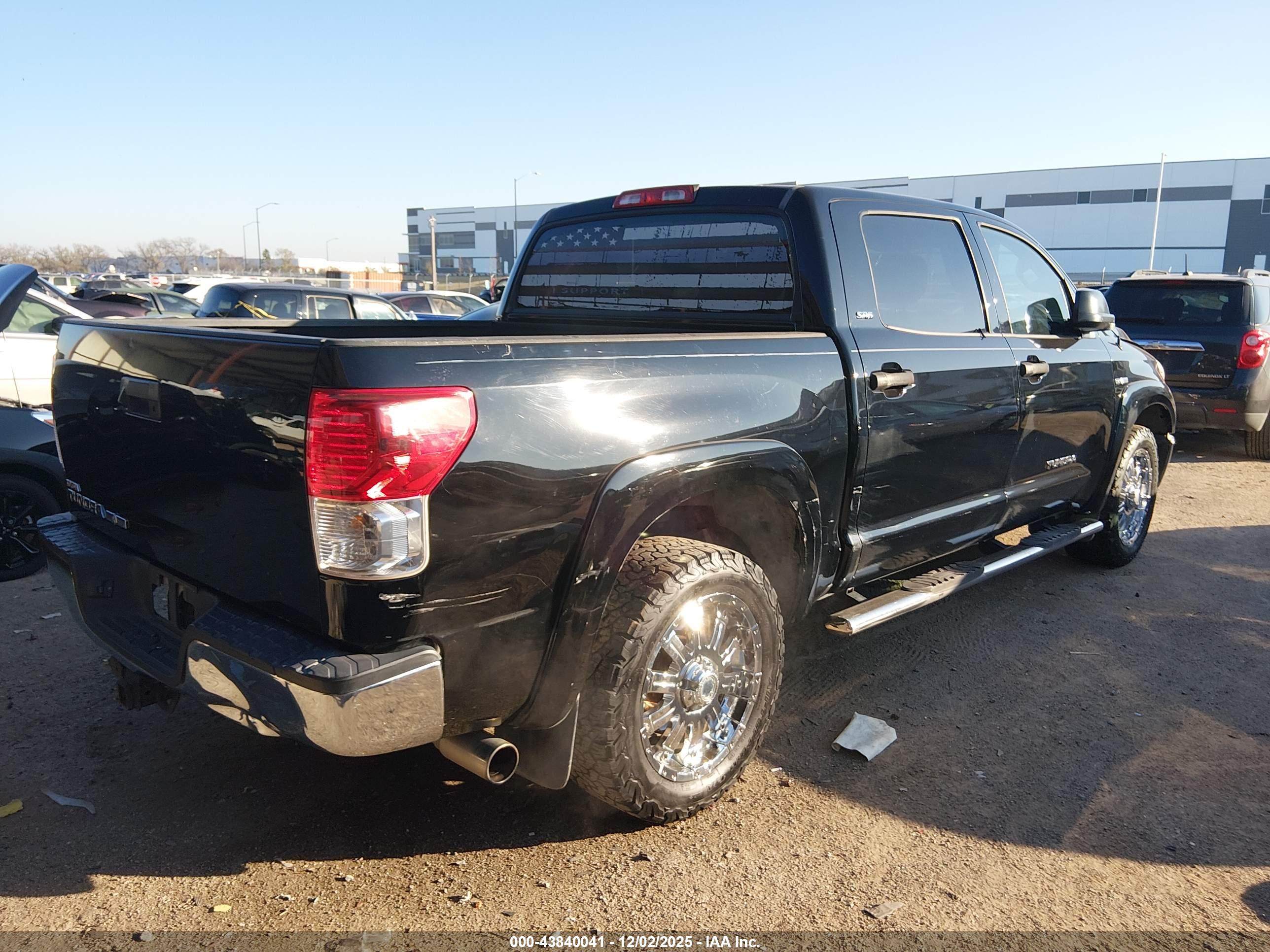 TOYOTA TUNDRA image 4
