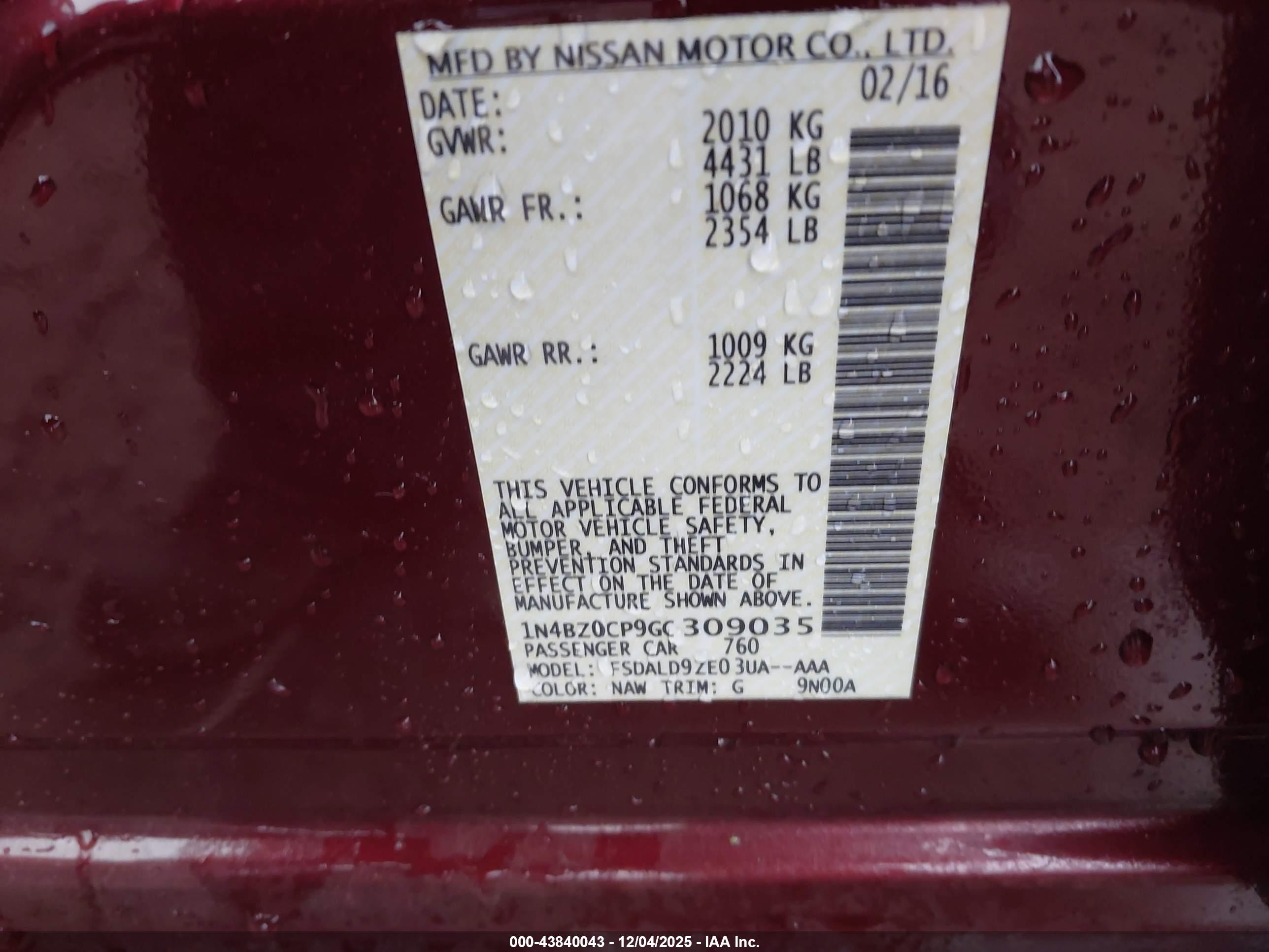 NISSAN LEAF image 9