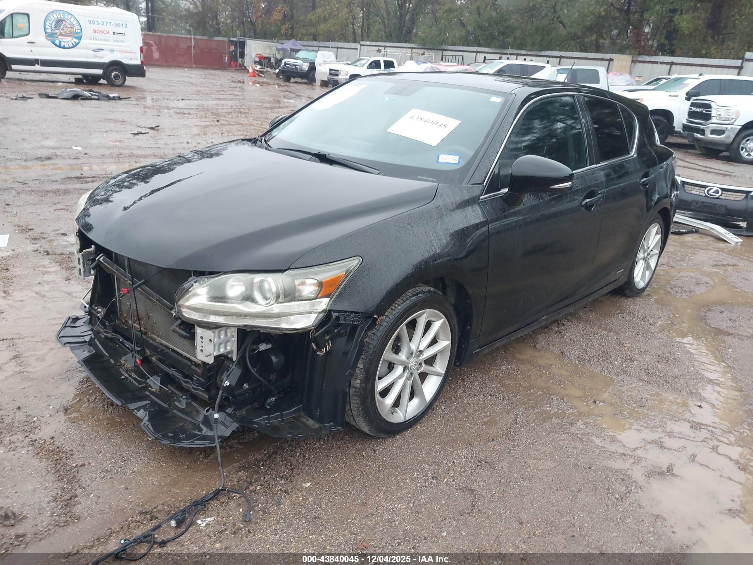 LEXUS CT image 2