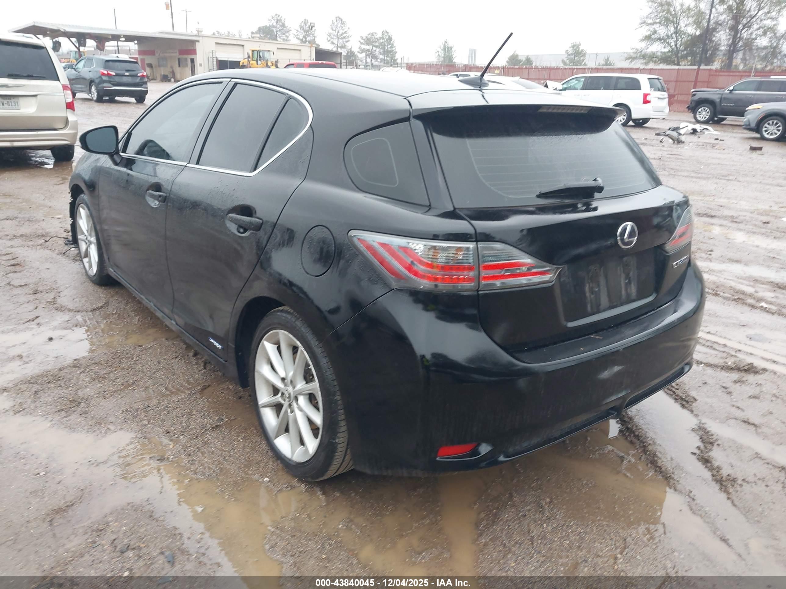 LEXUS CT image 3