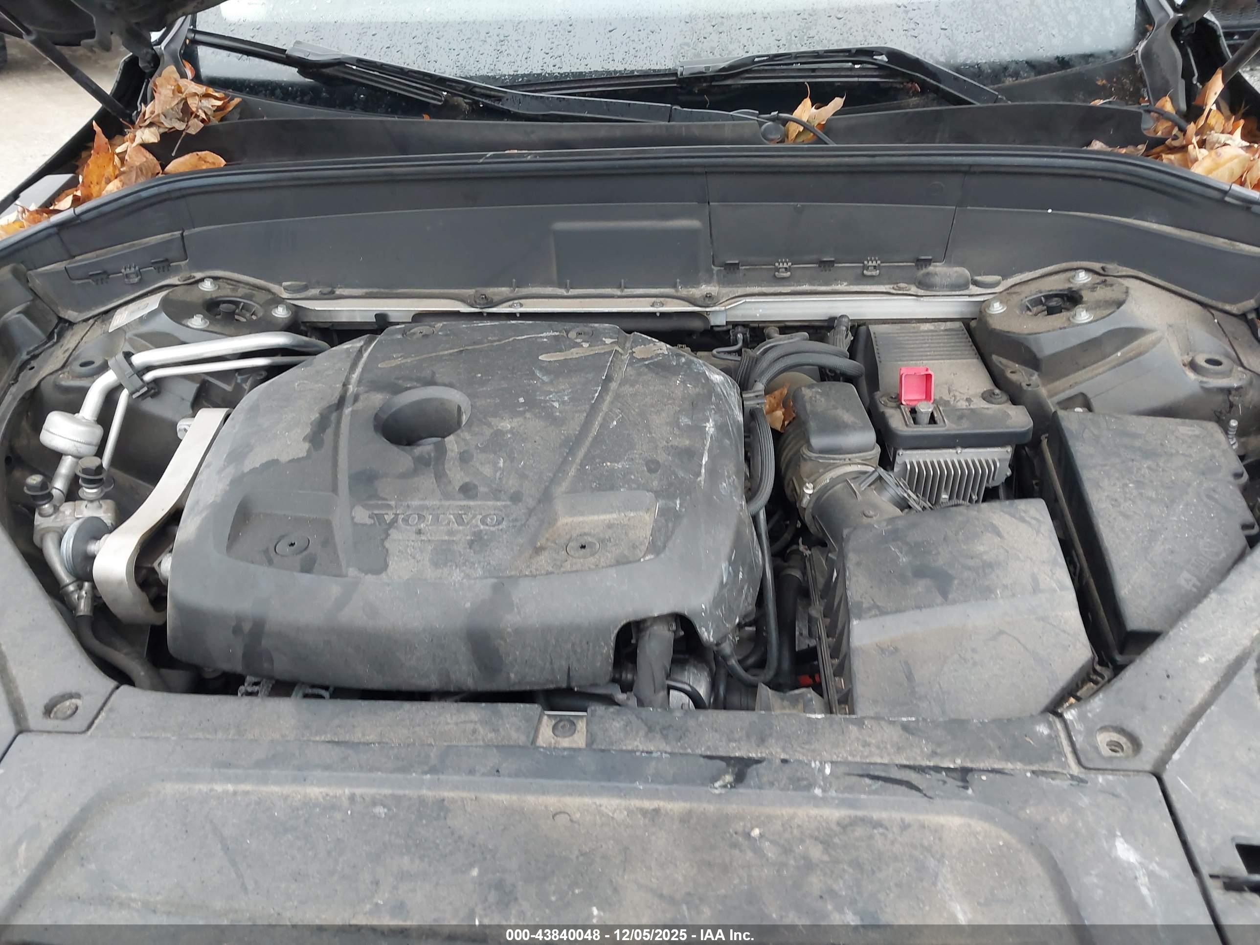 VOLVO XC90 image 10