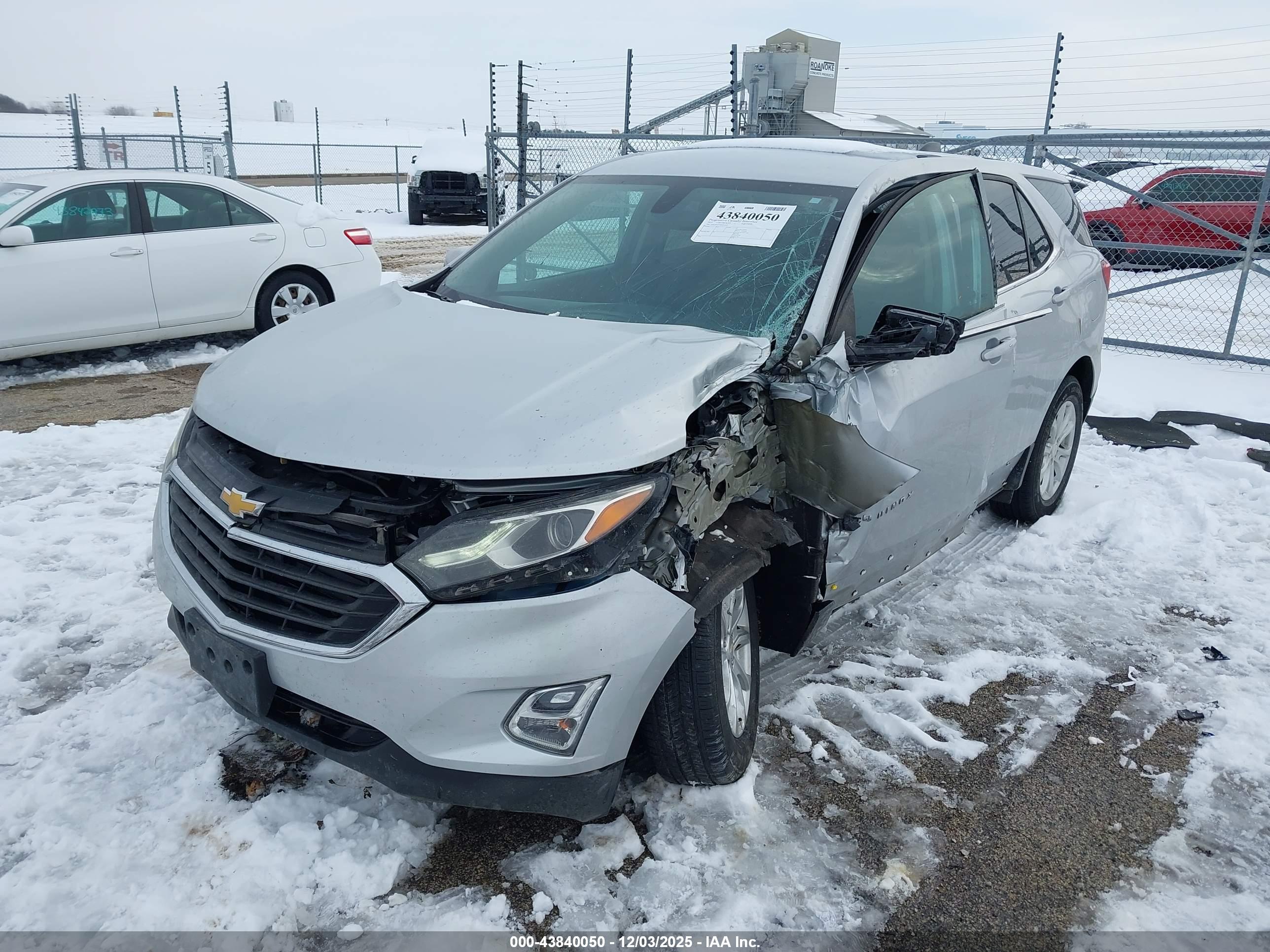CHEVROLET EQUINOX image 2