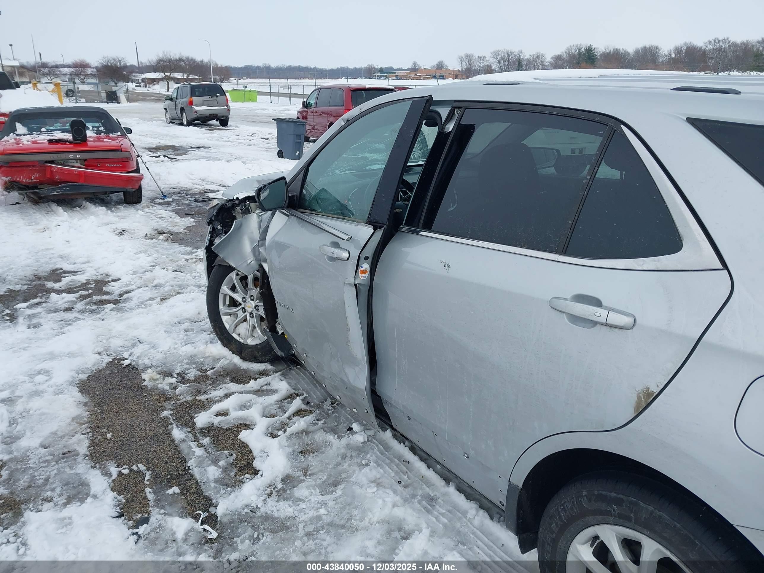 CHEVROLET EQUINOX image 6