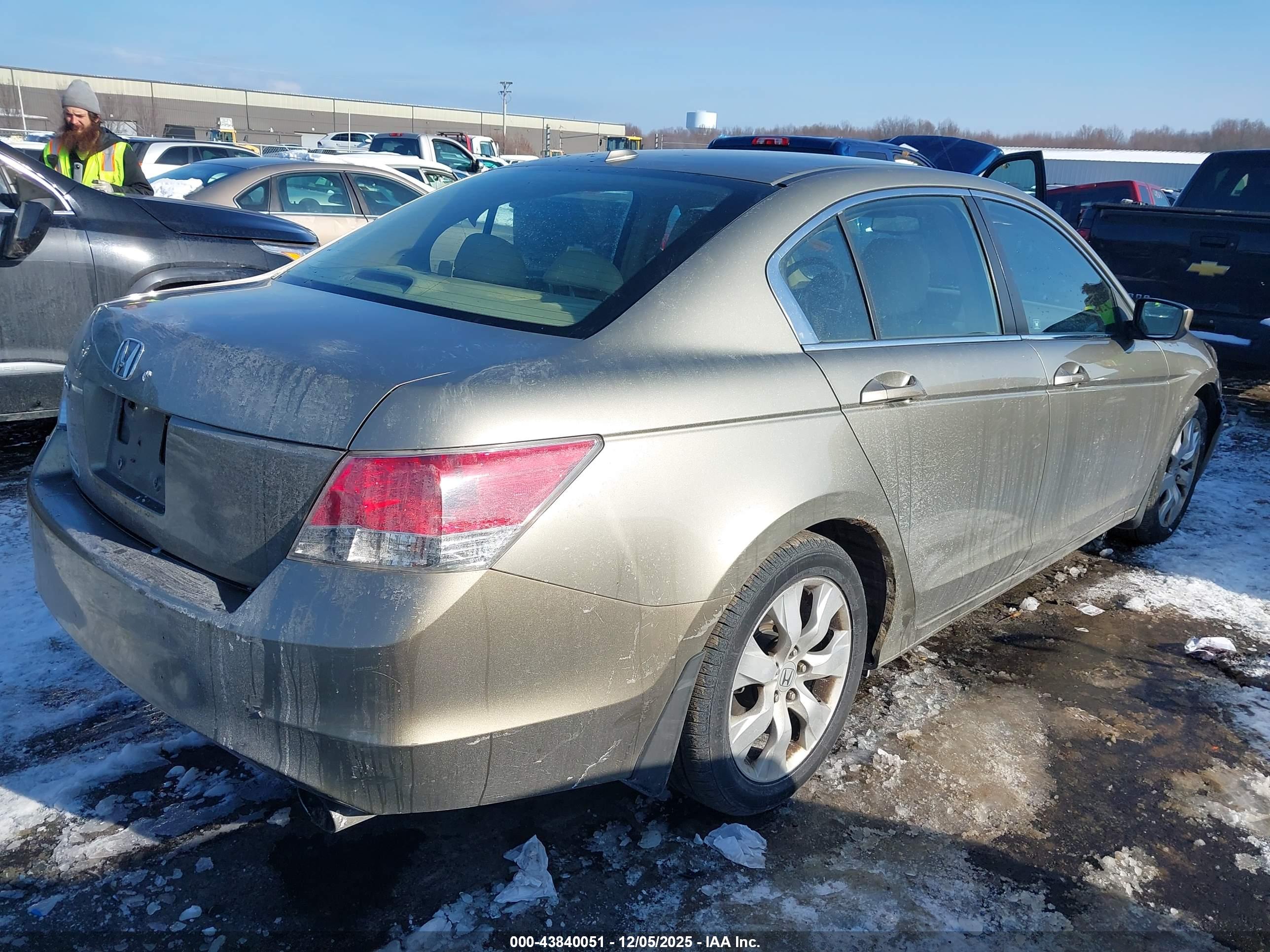 HONDA ACCORD image 4