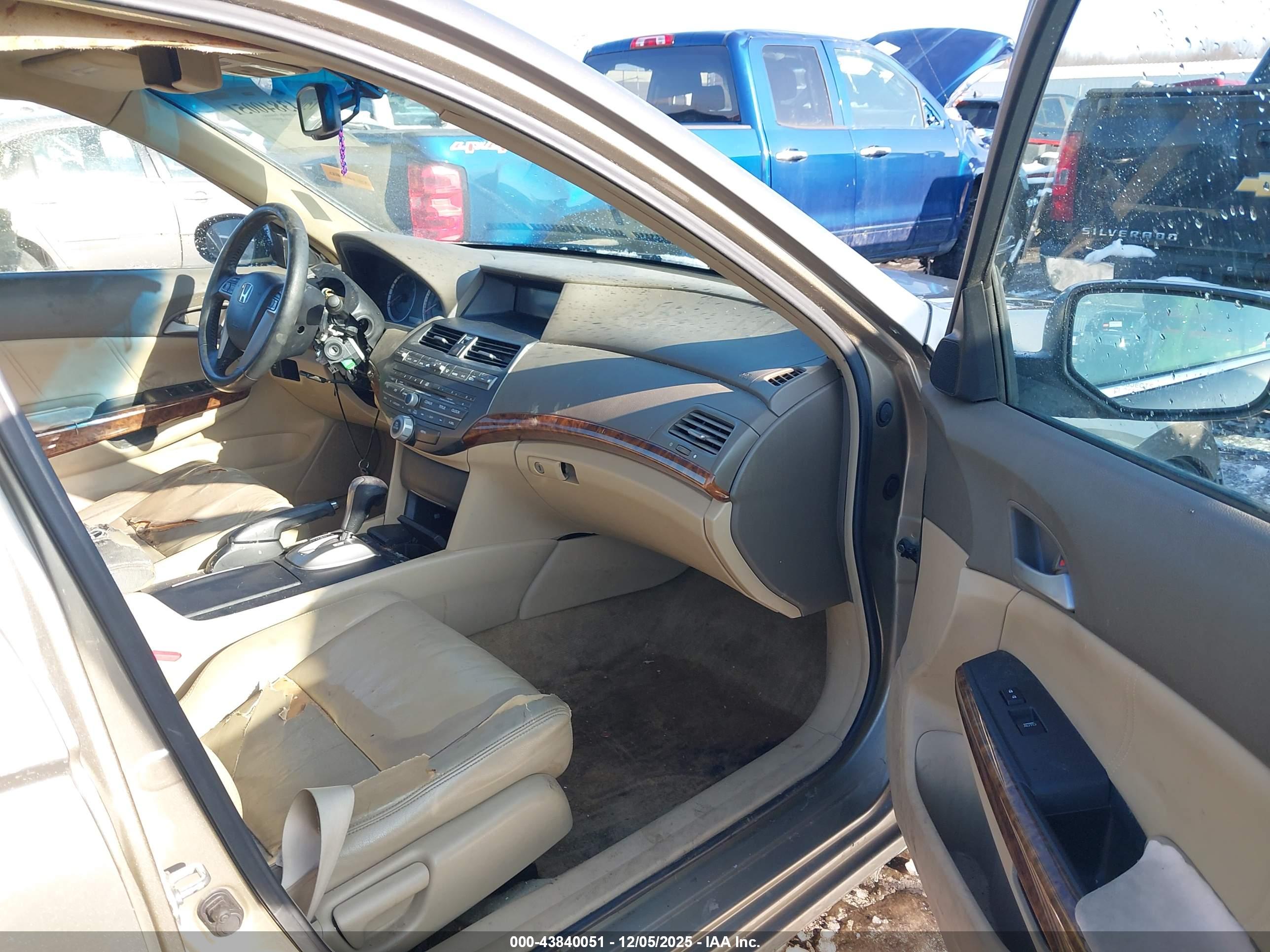 HONDA ACCORD image 5