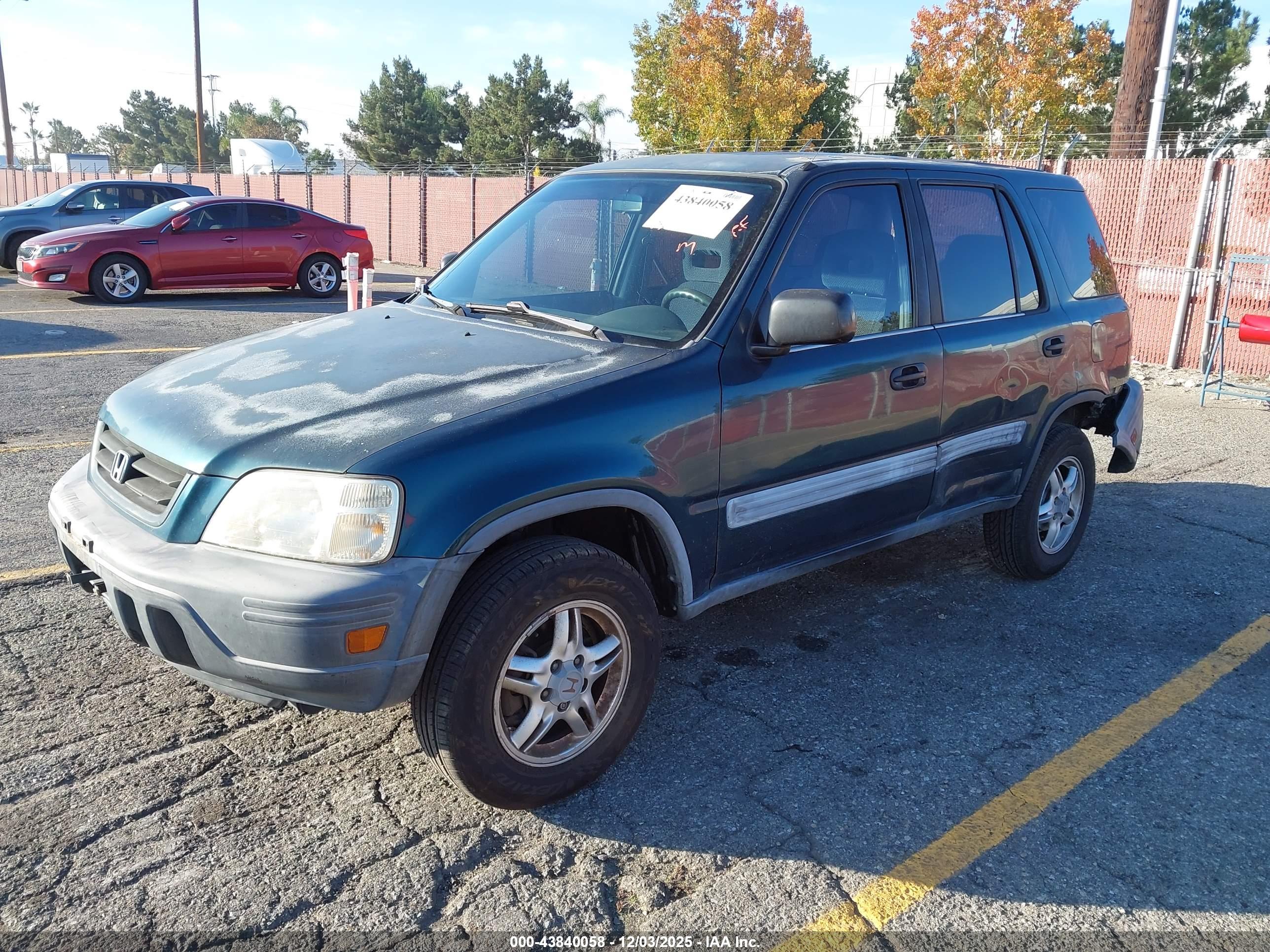 HONDA CR-V image 2