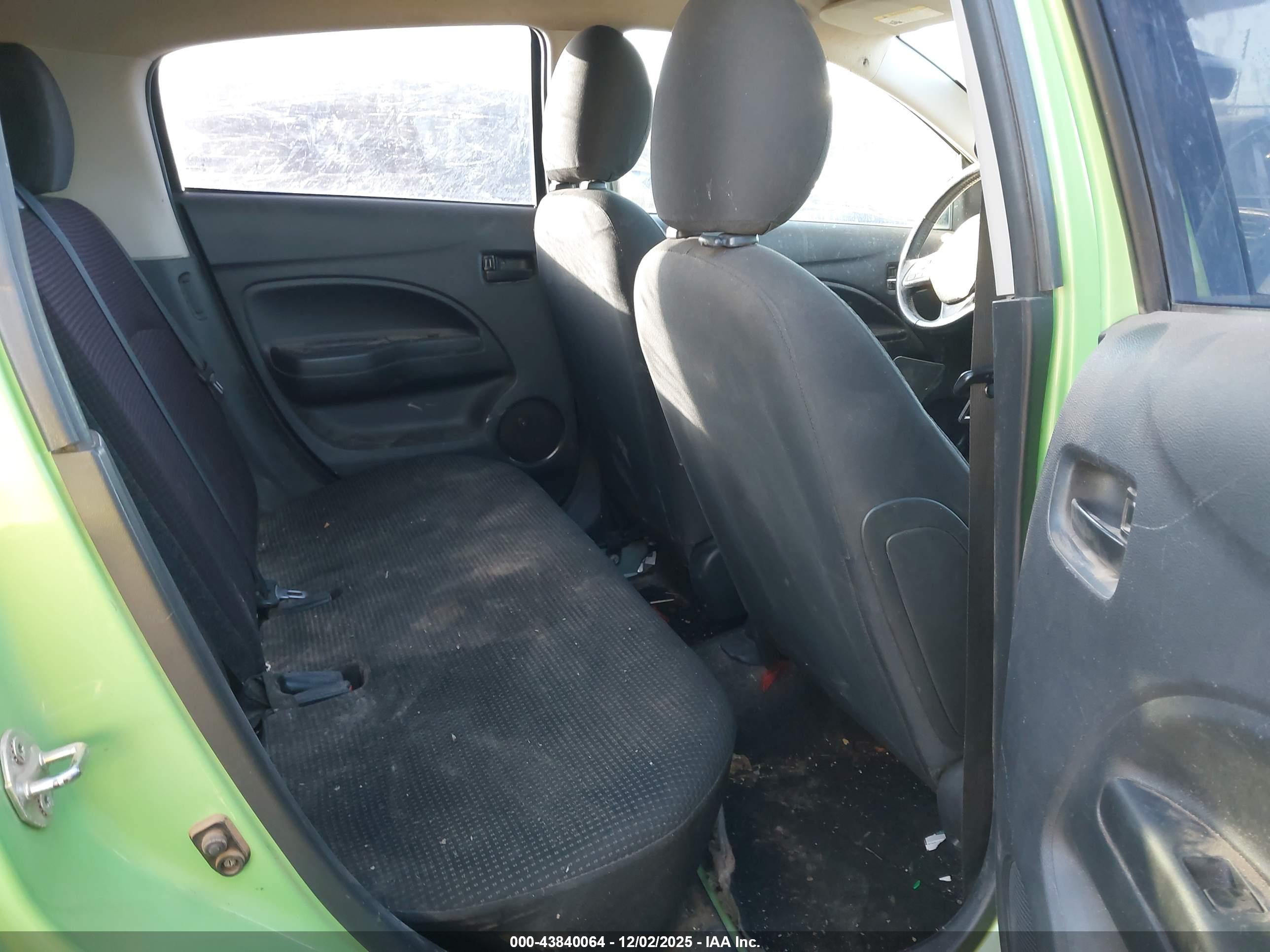 MITSUBISHI MIRAGE image 8