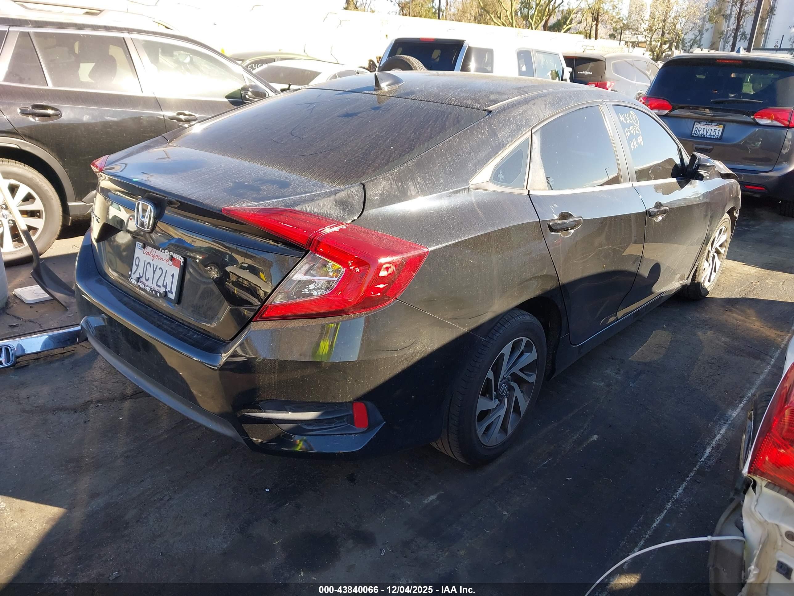 HONDA CIVIC image 4