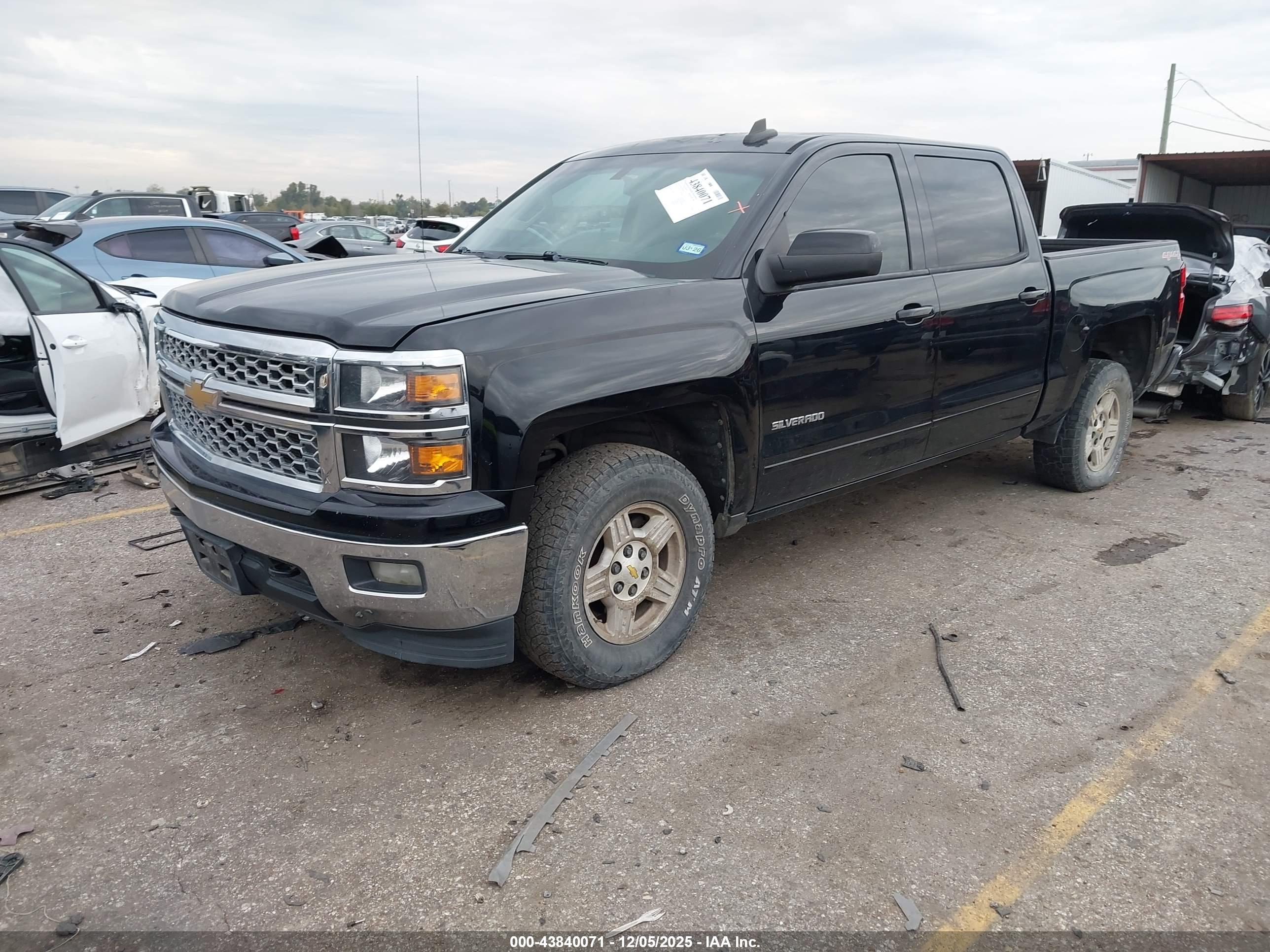 CHEVROLET SILVERADO image 2
