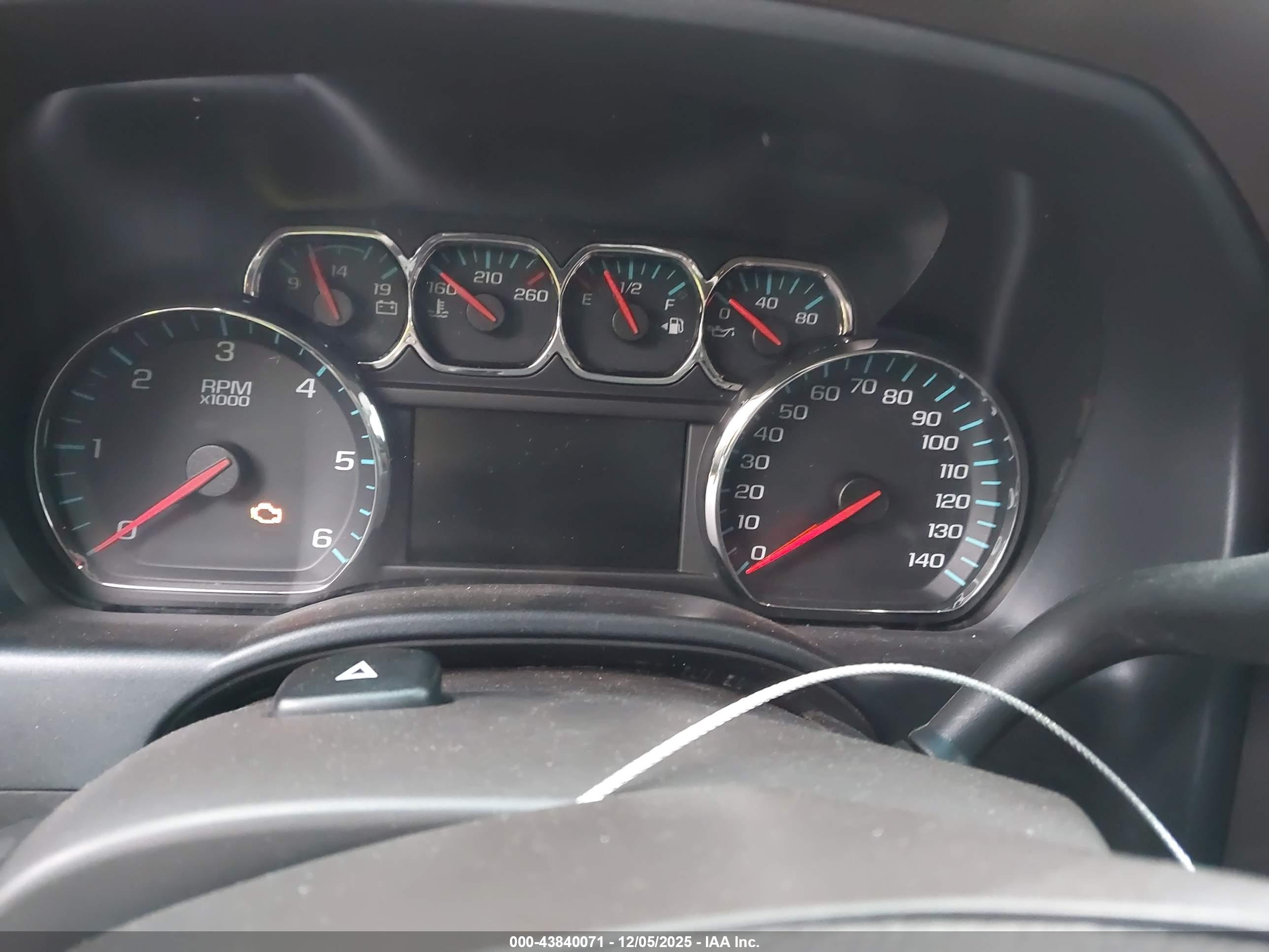 CHEVROLET SILVERADO image 7