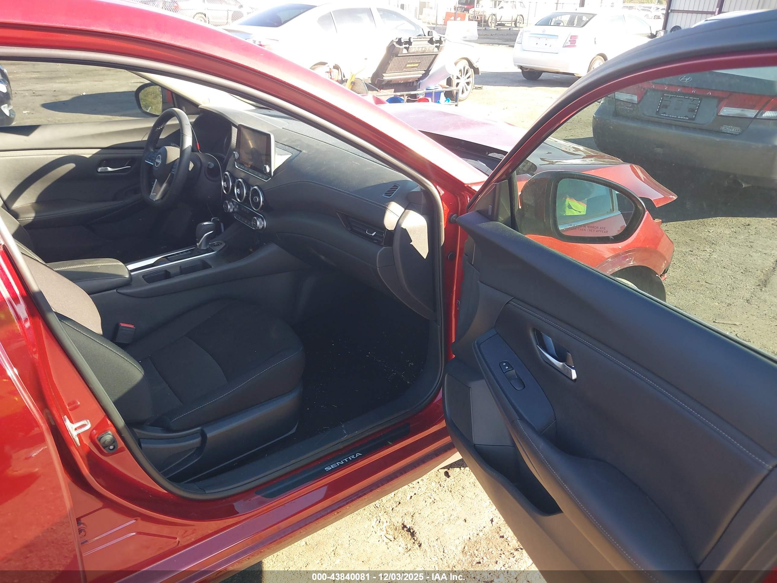 NISSAN SENTRA image 5