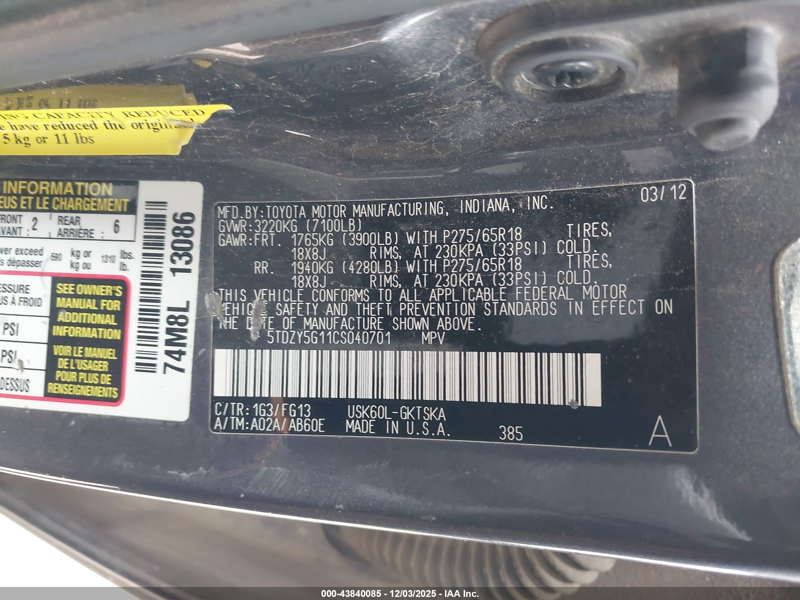 TOYOTA SEQUOIA image 9