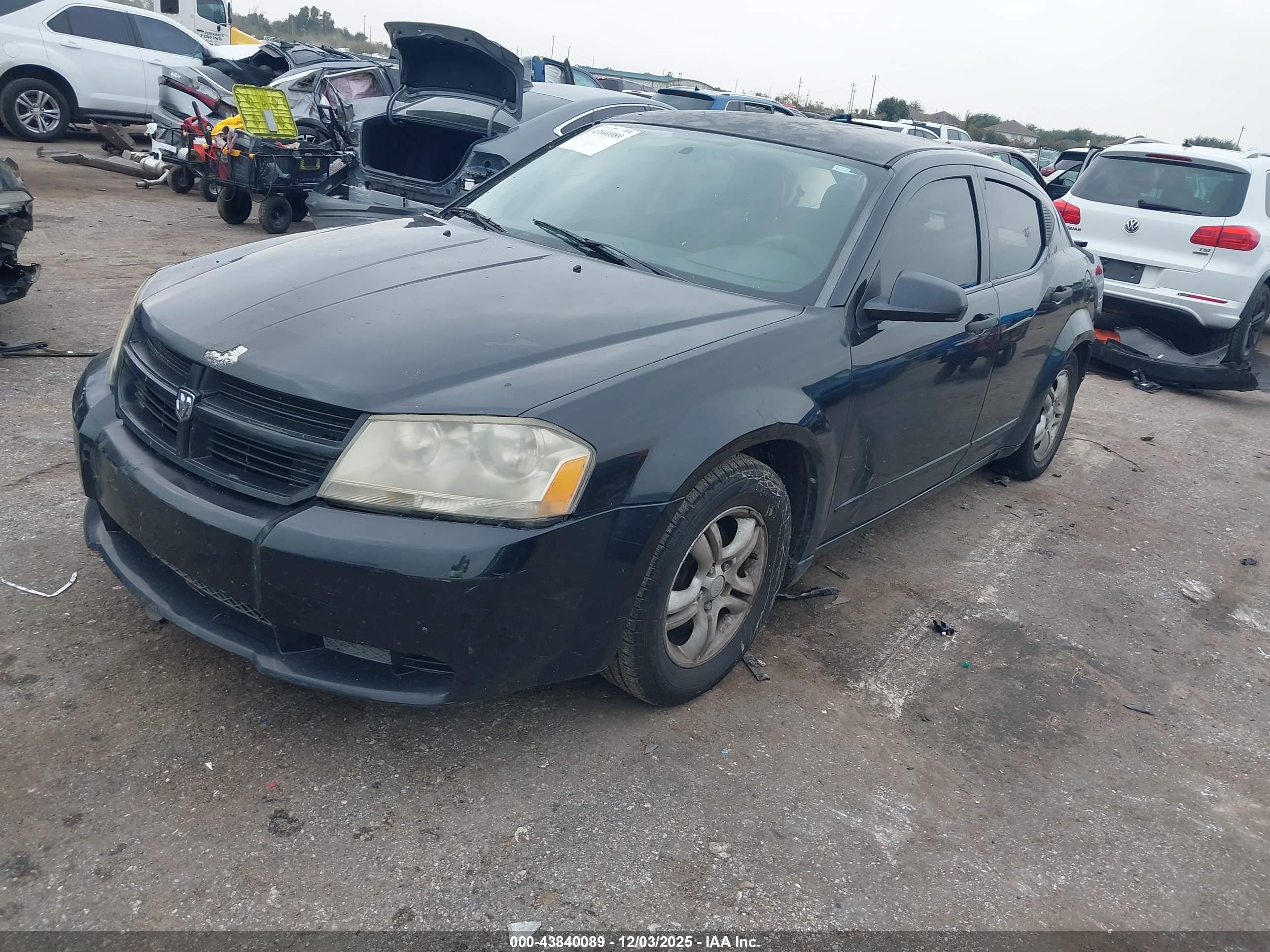 DODGE AVENGER image 2