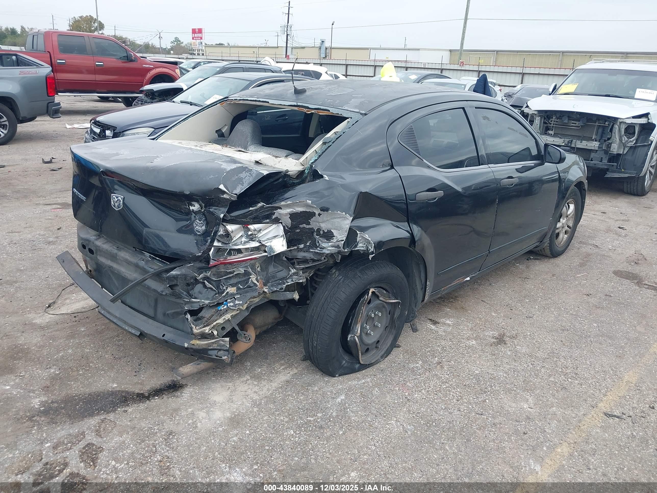 DODGE AVENGER image 4