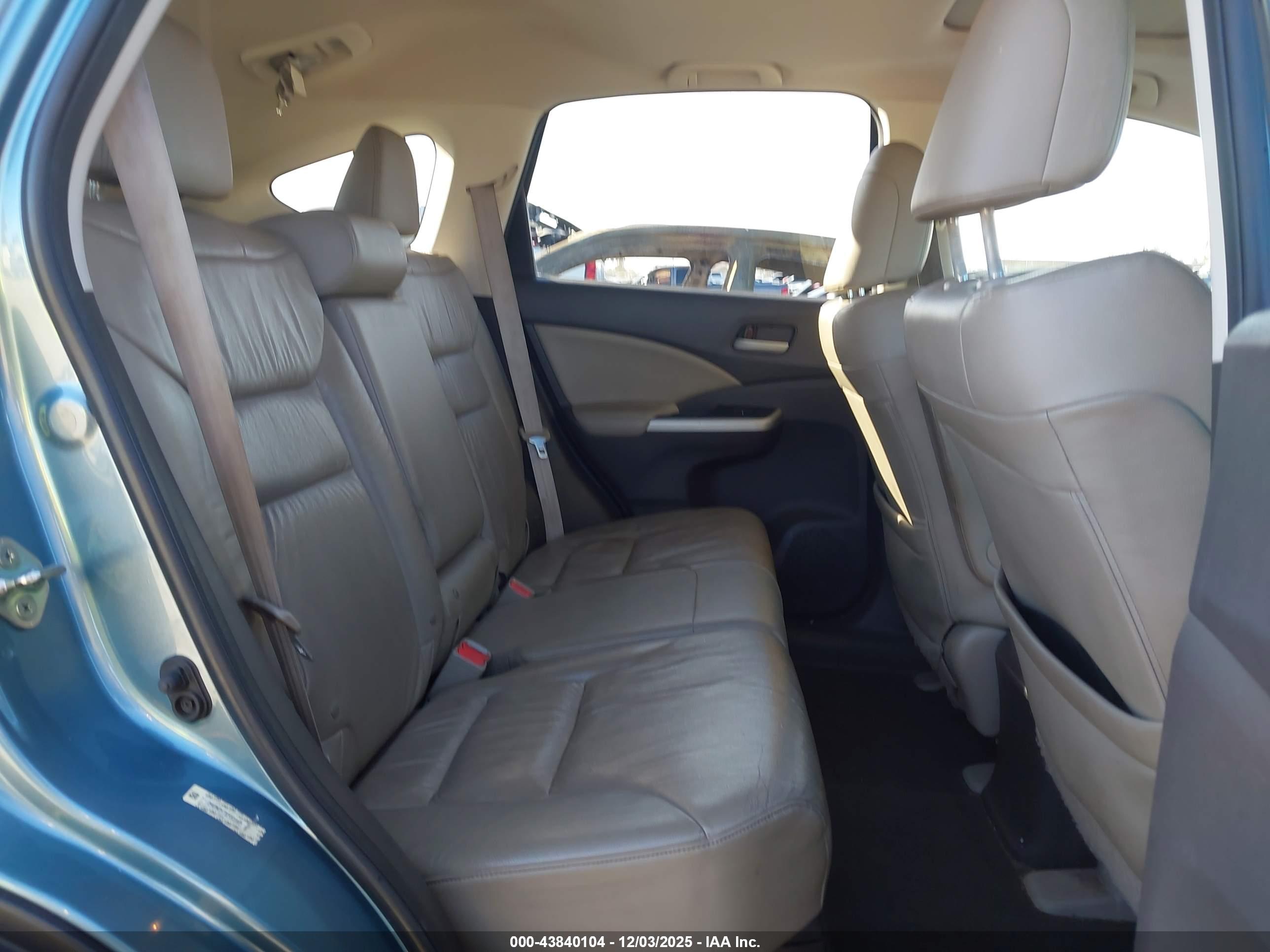 HONDA CR-V image 8