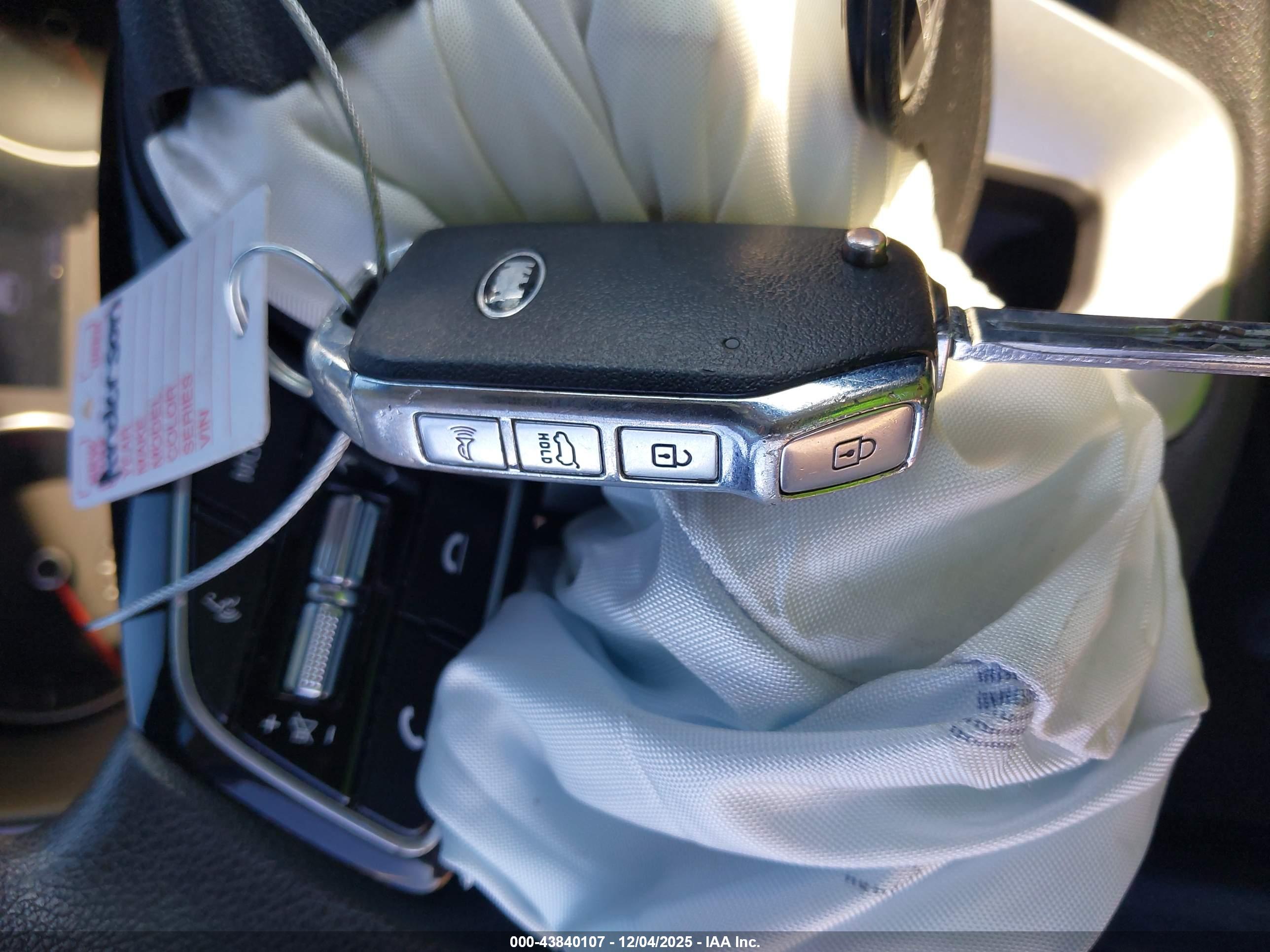 KIA SPORTAGE image 11