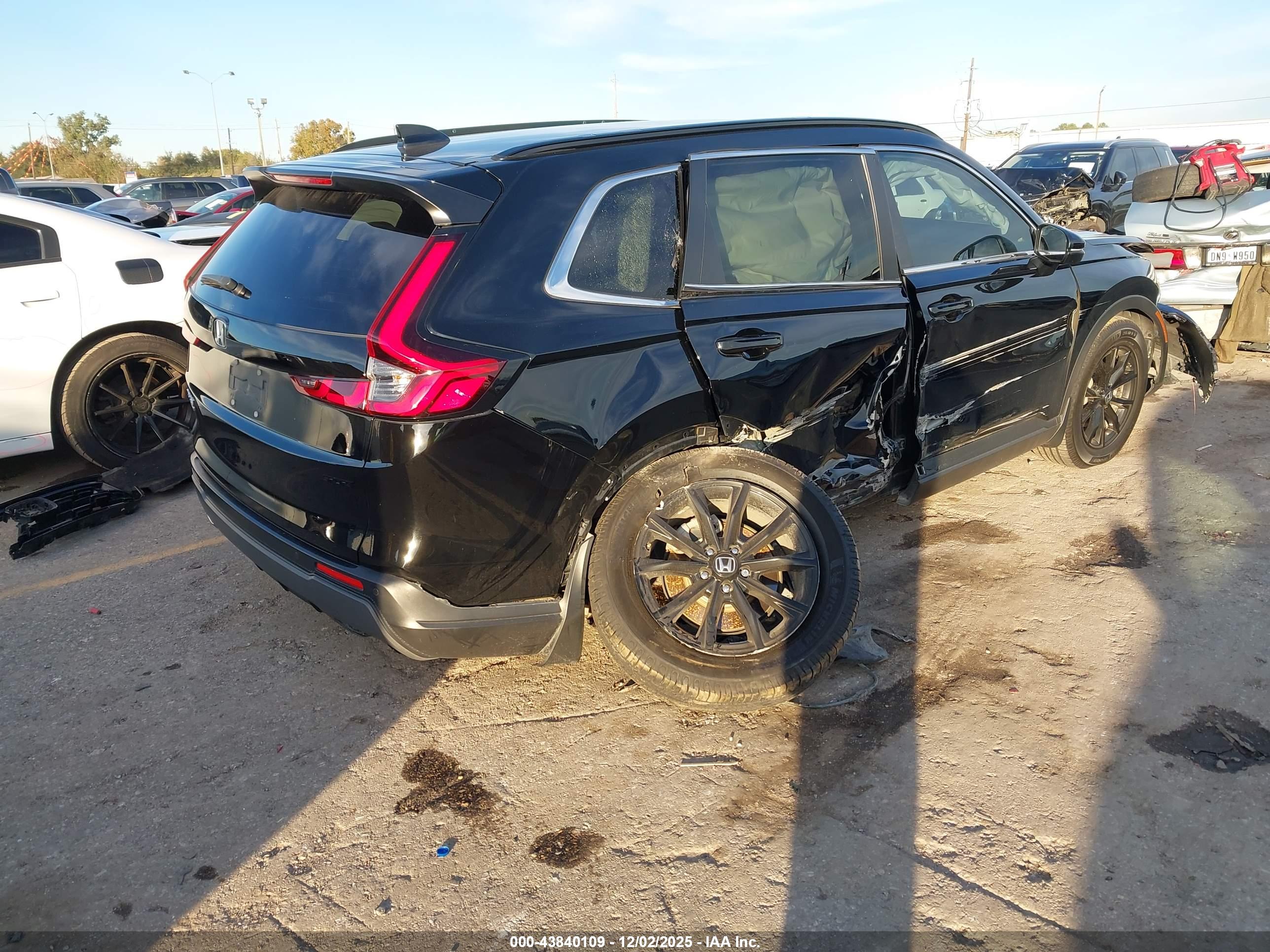 HONDA CR-V image 4