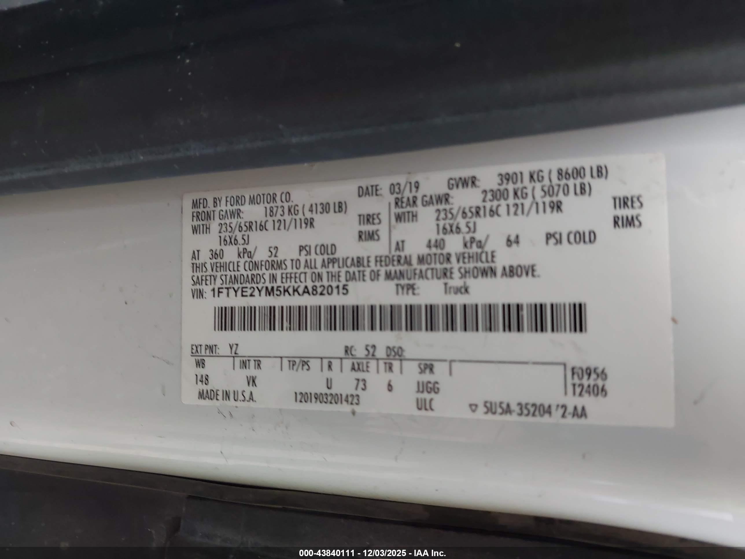 FORD TRANSIT-150 image 9
