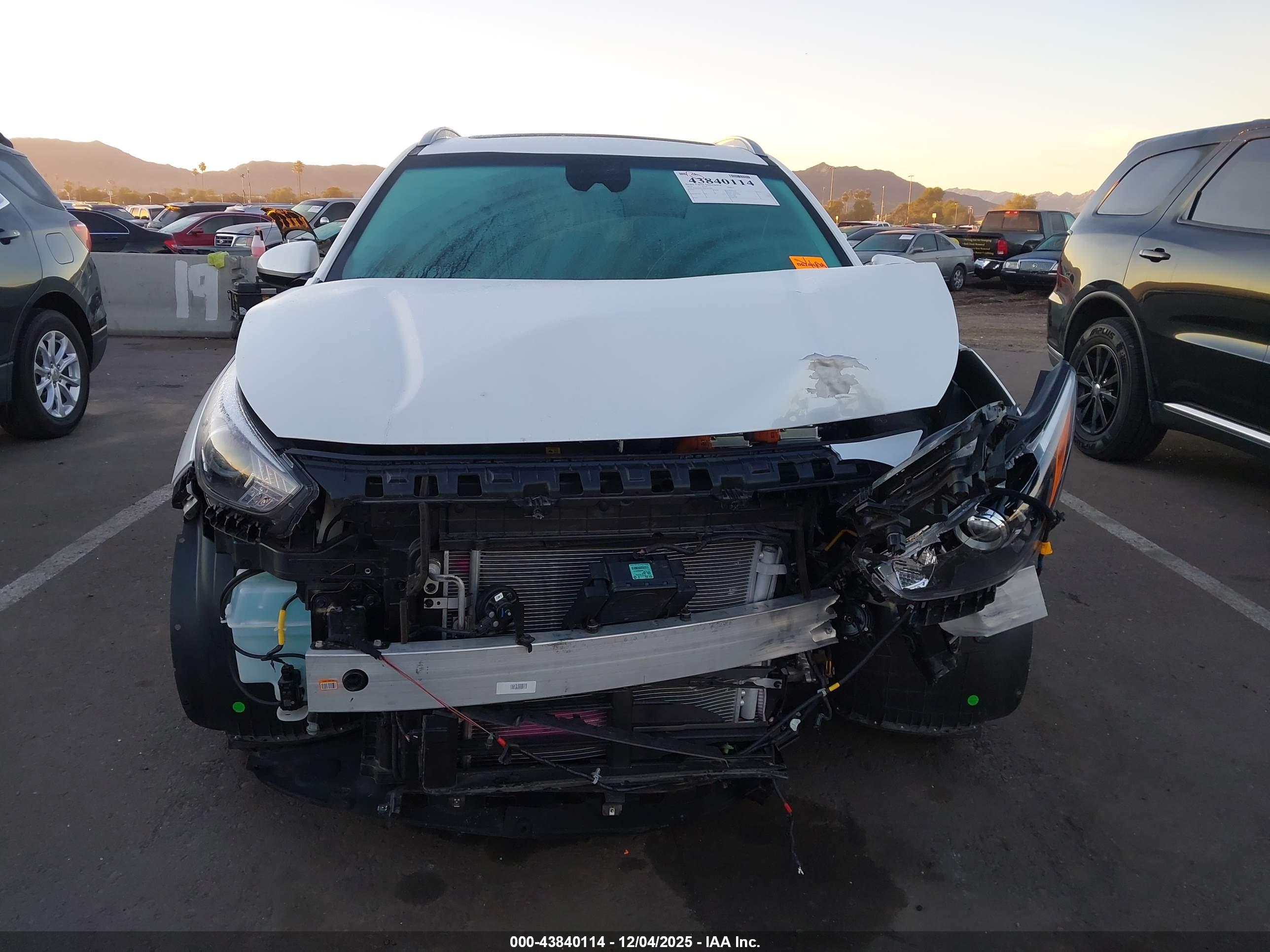 KIA NIRO image 6