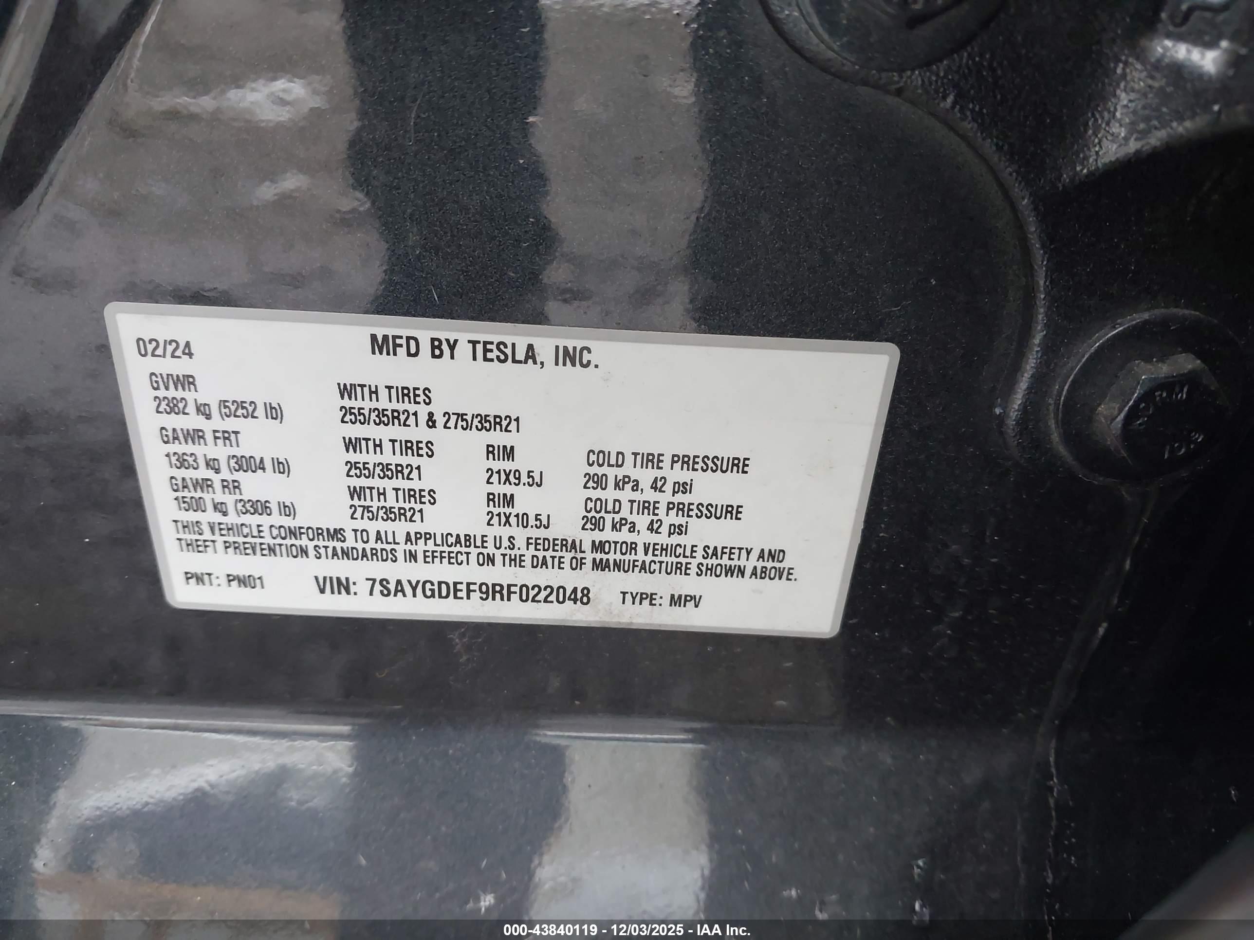 TESLA MODEL image 9