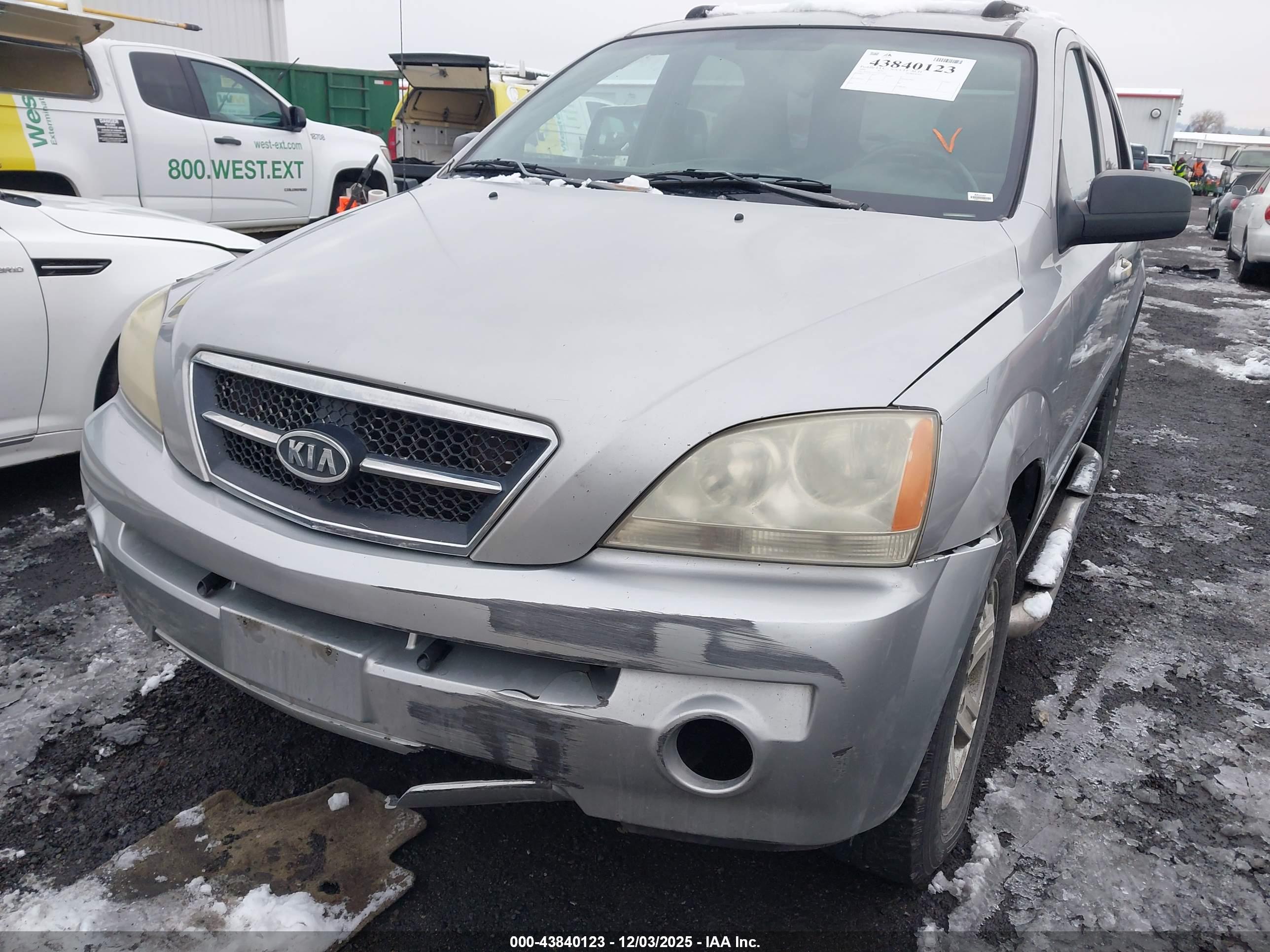 KIA SORENTO image 6
