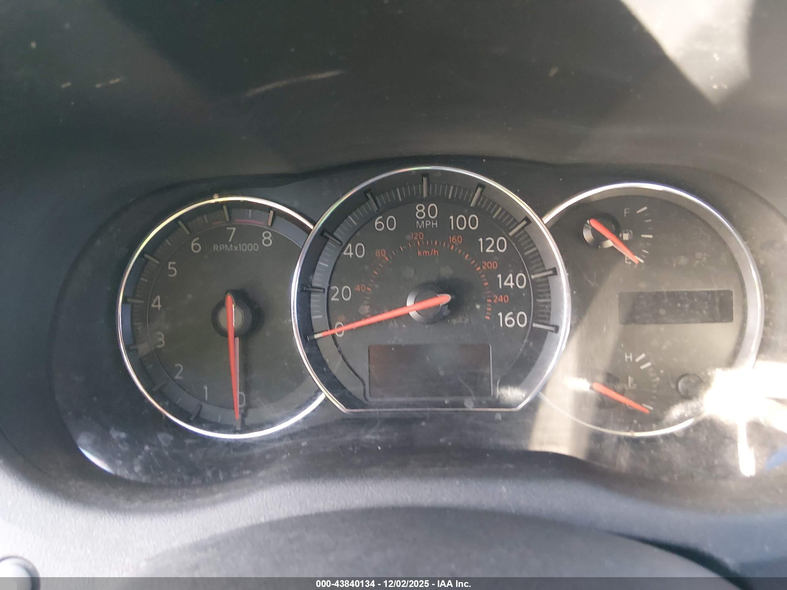NISSAN MAXIMA image 7