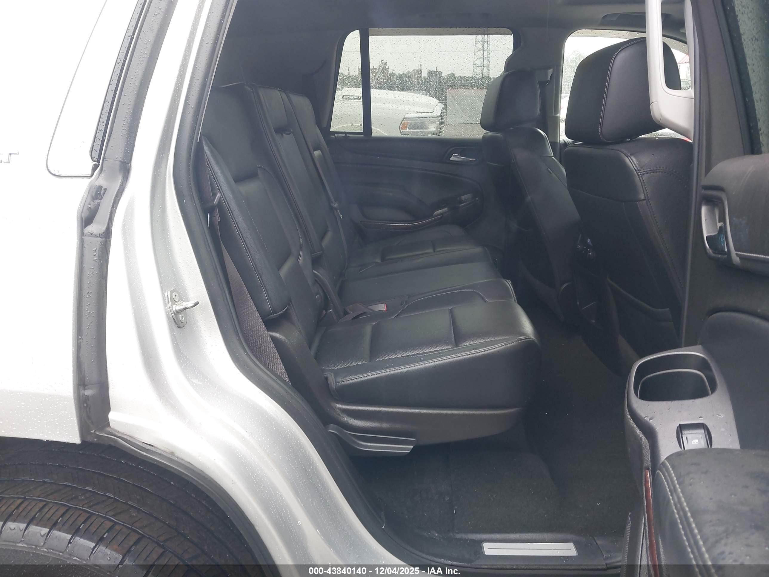 GMC YUKON image 8