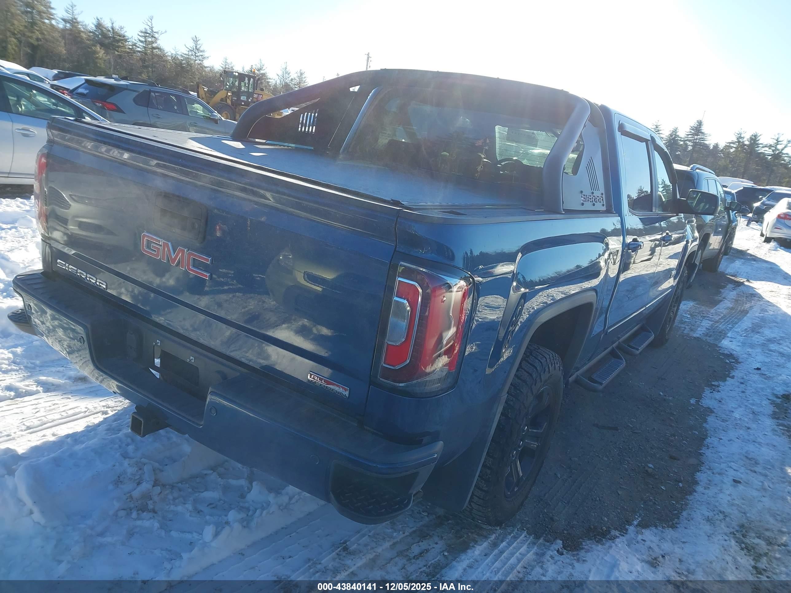 GMC SIERRA image 4