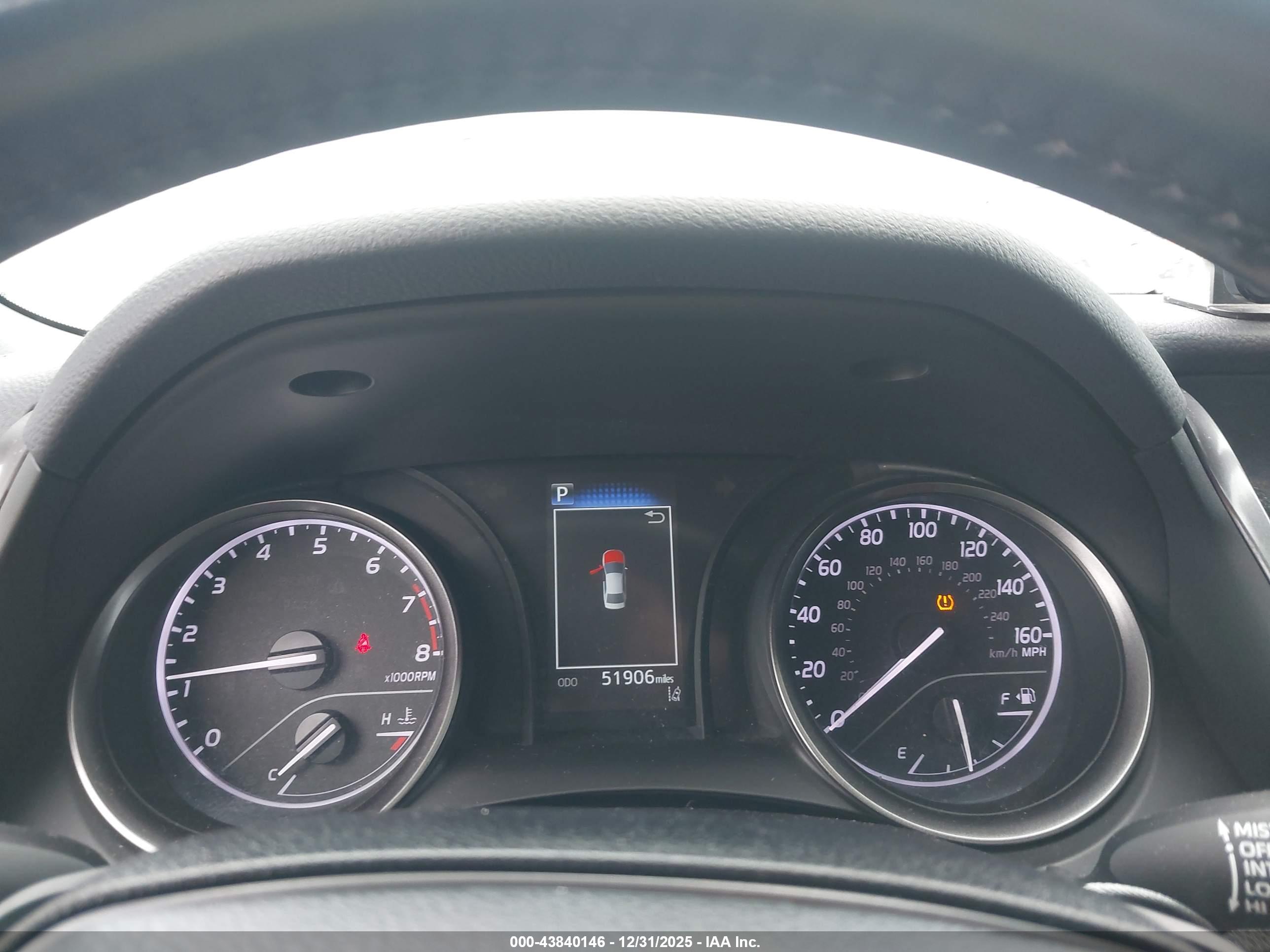 TOYOTA CAMRY image 7
