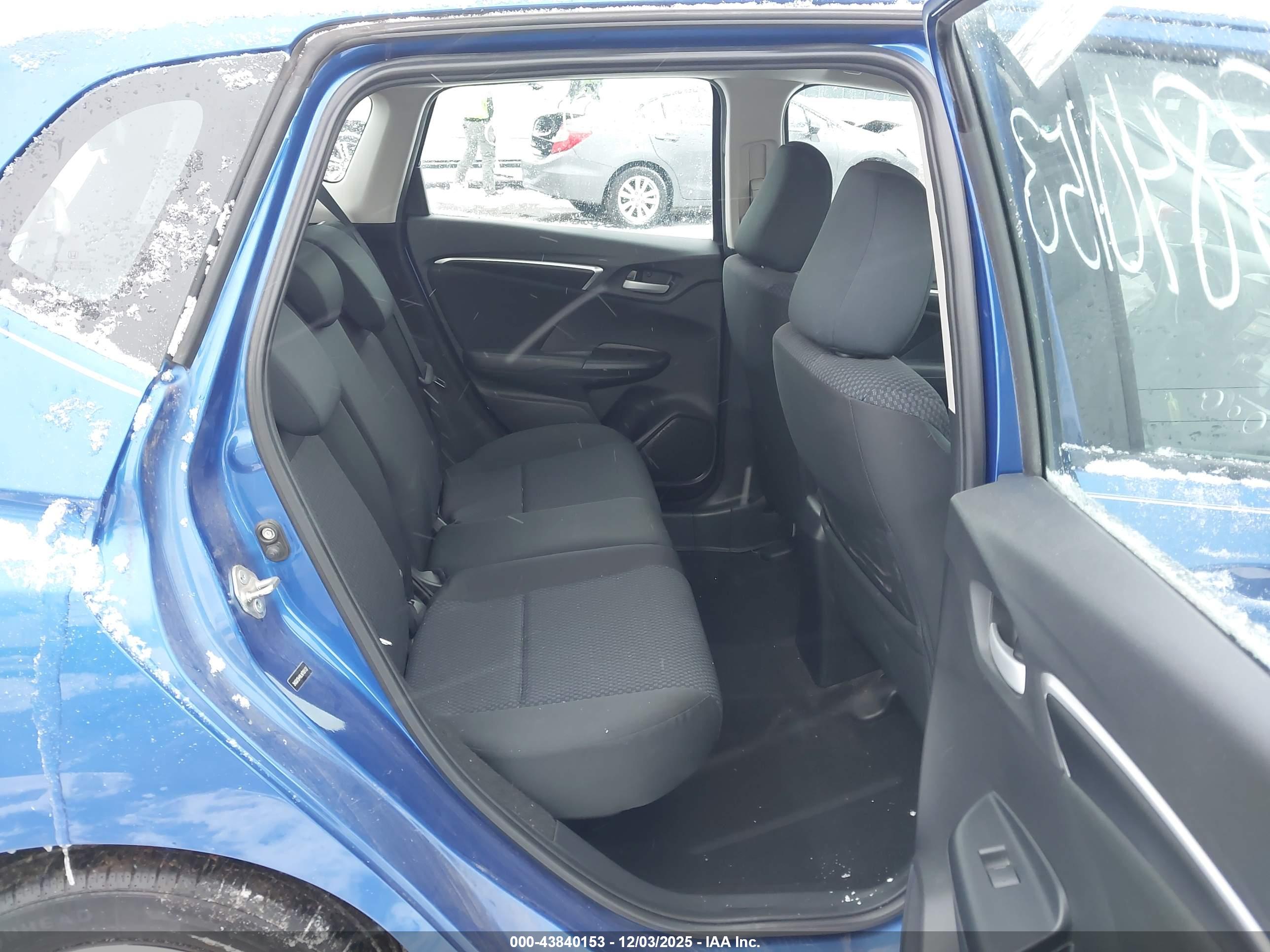HONDA FIT image 8